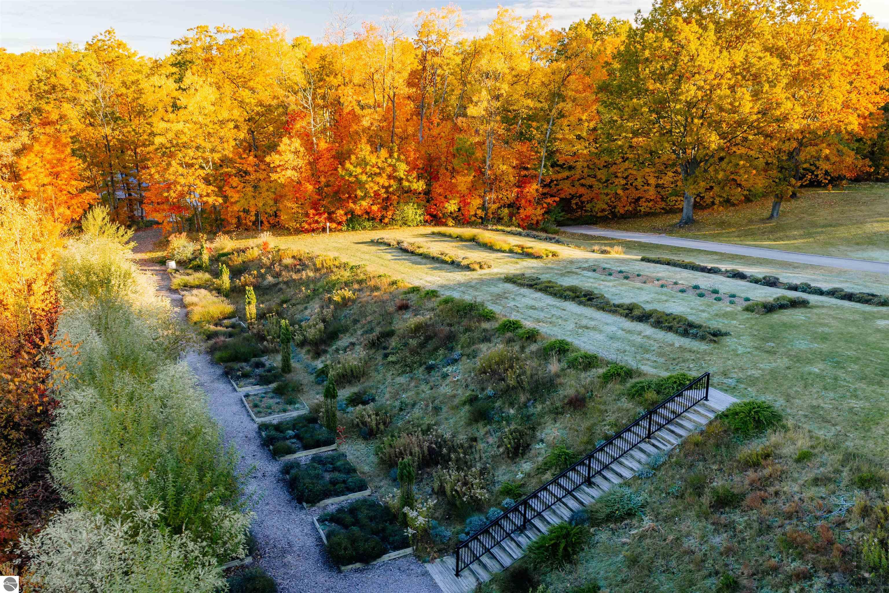 1461 N Eagle Highway