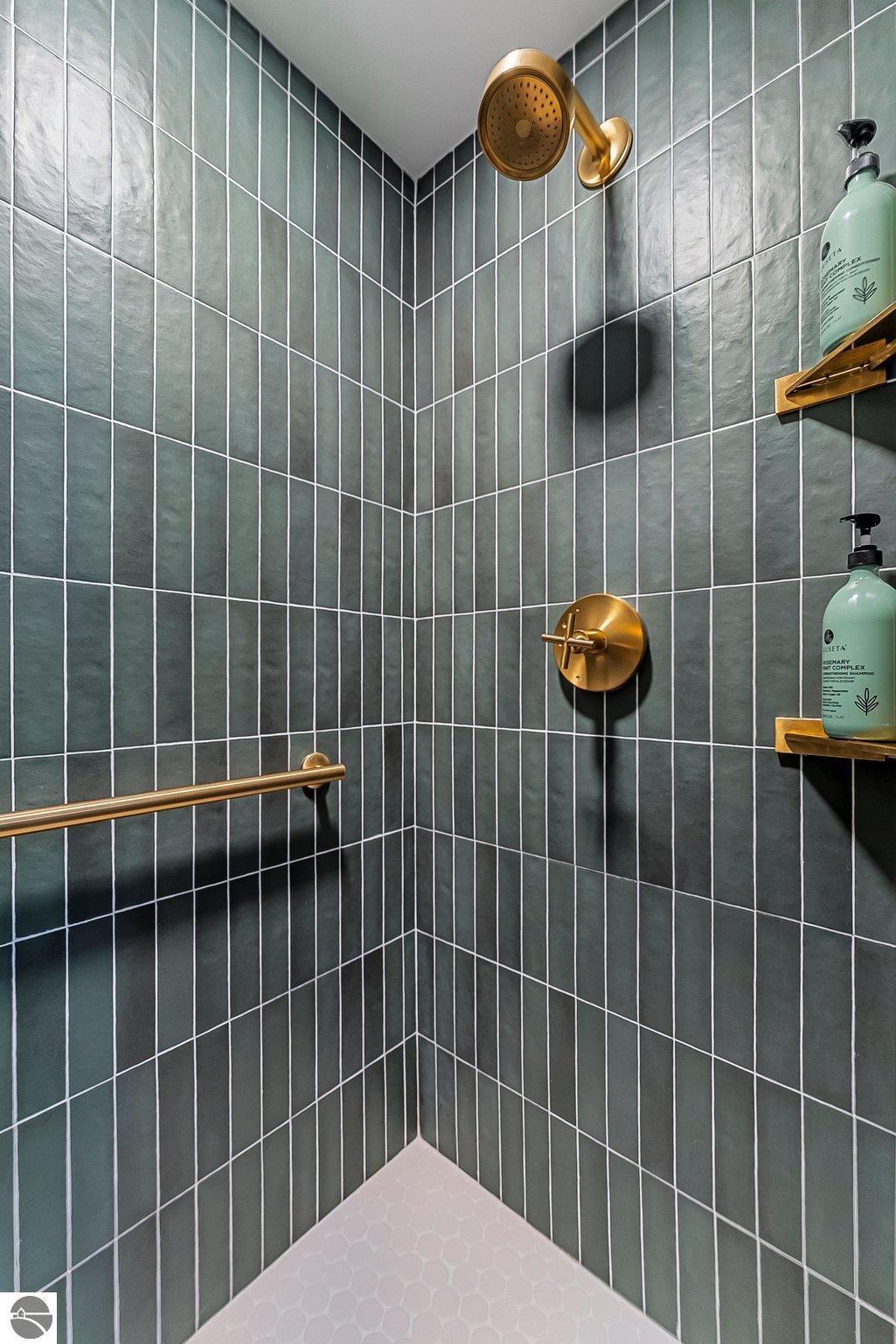 1461 N Eagle Highway