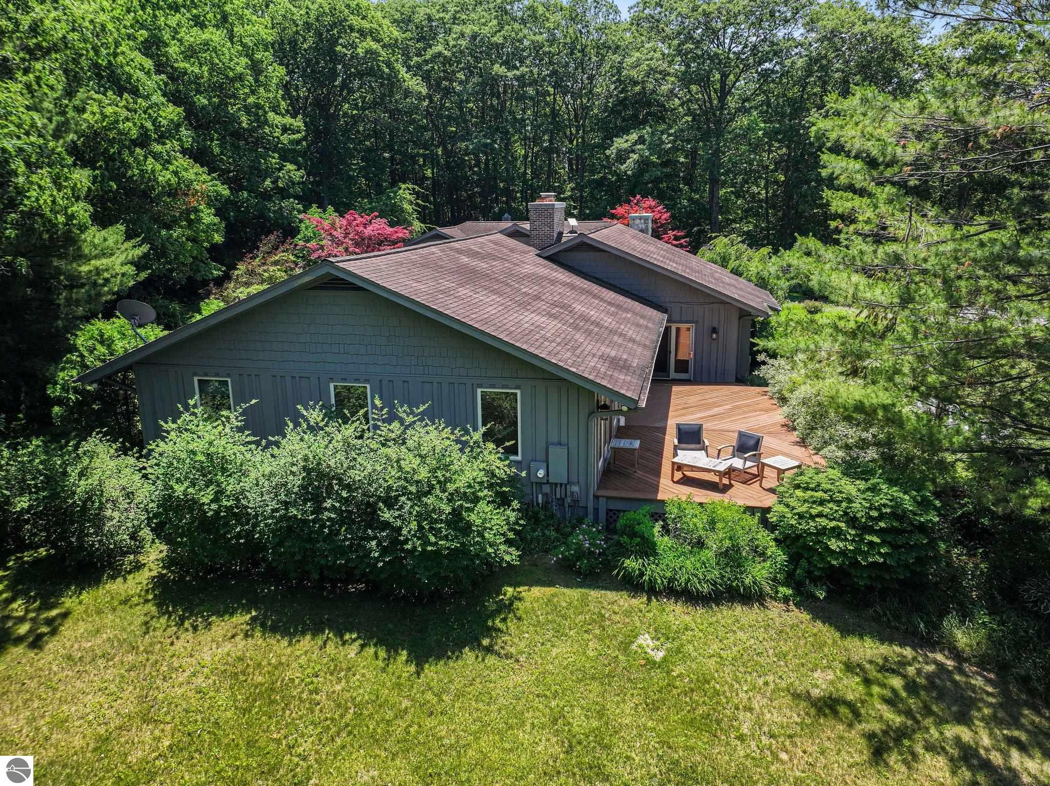 1461 N Eagle Highway