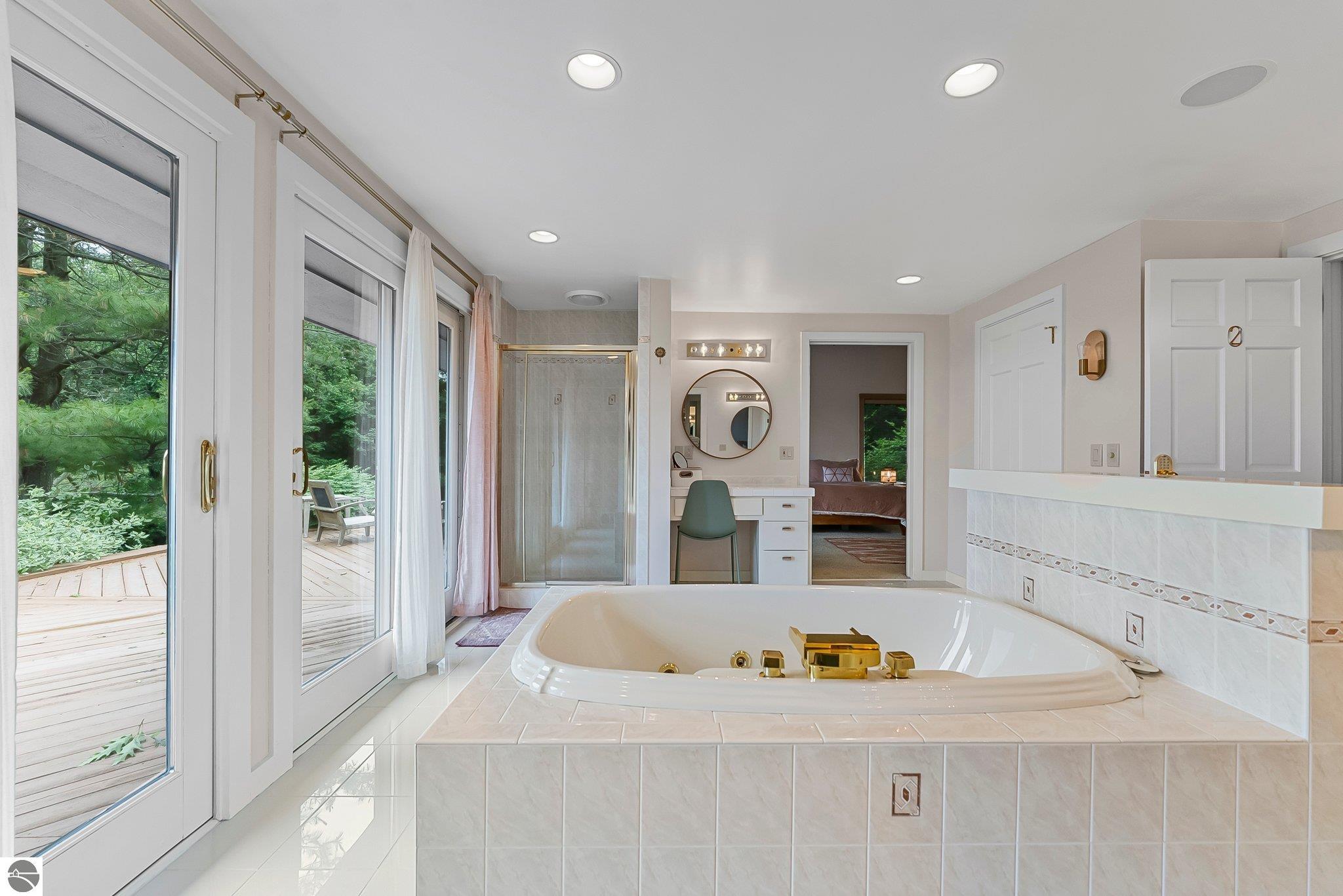 1461 N Eagle Highway