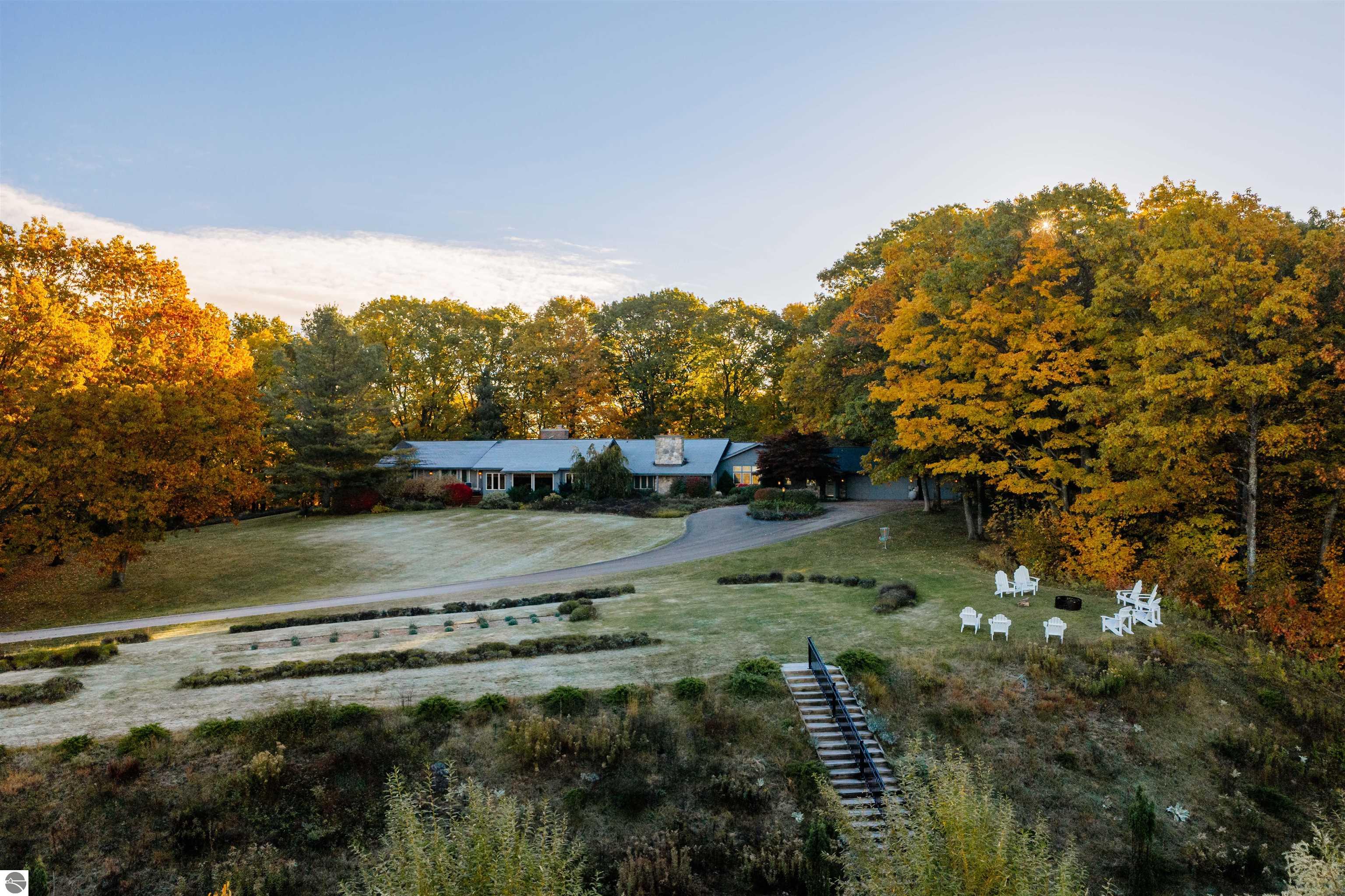 1461 N Eagle Highway