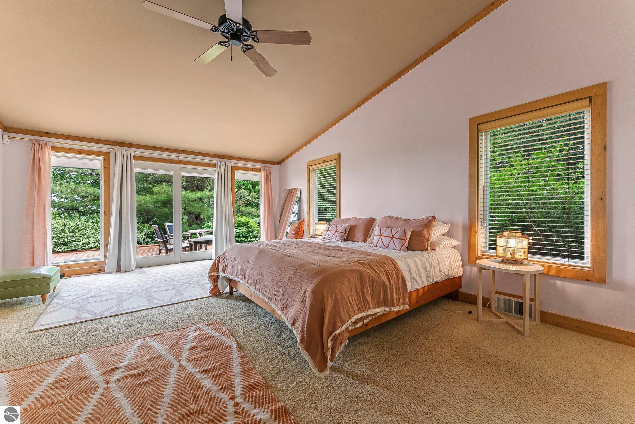 1461 N Eagle Highway