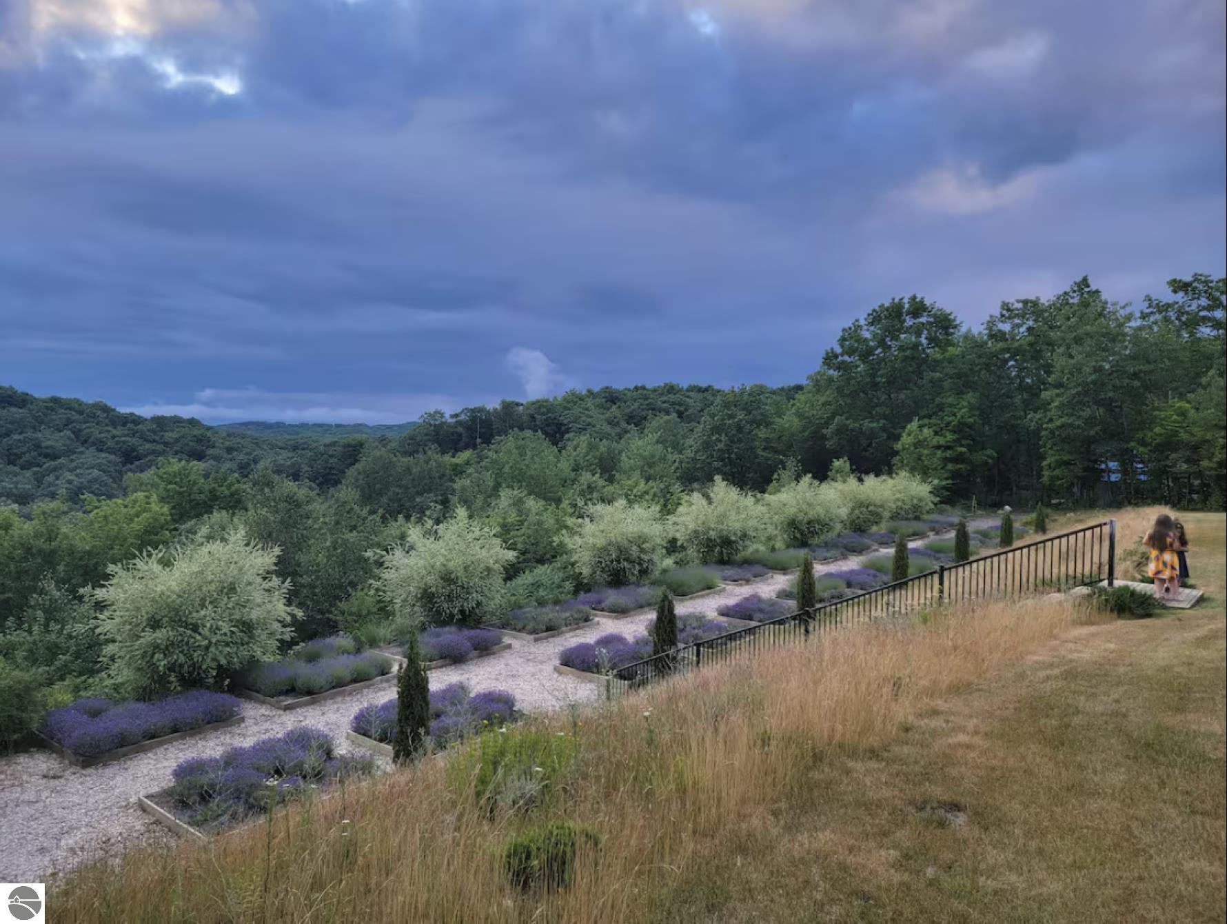 1461 N Eagle Highway