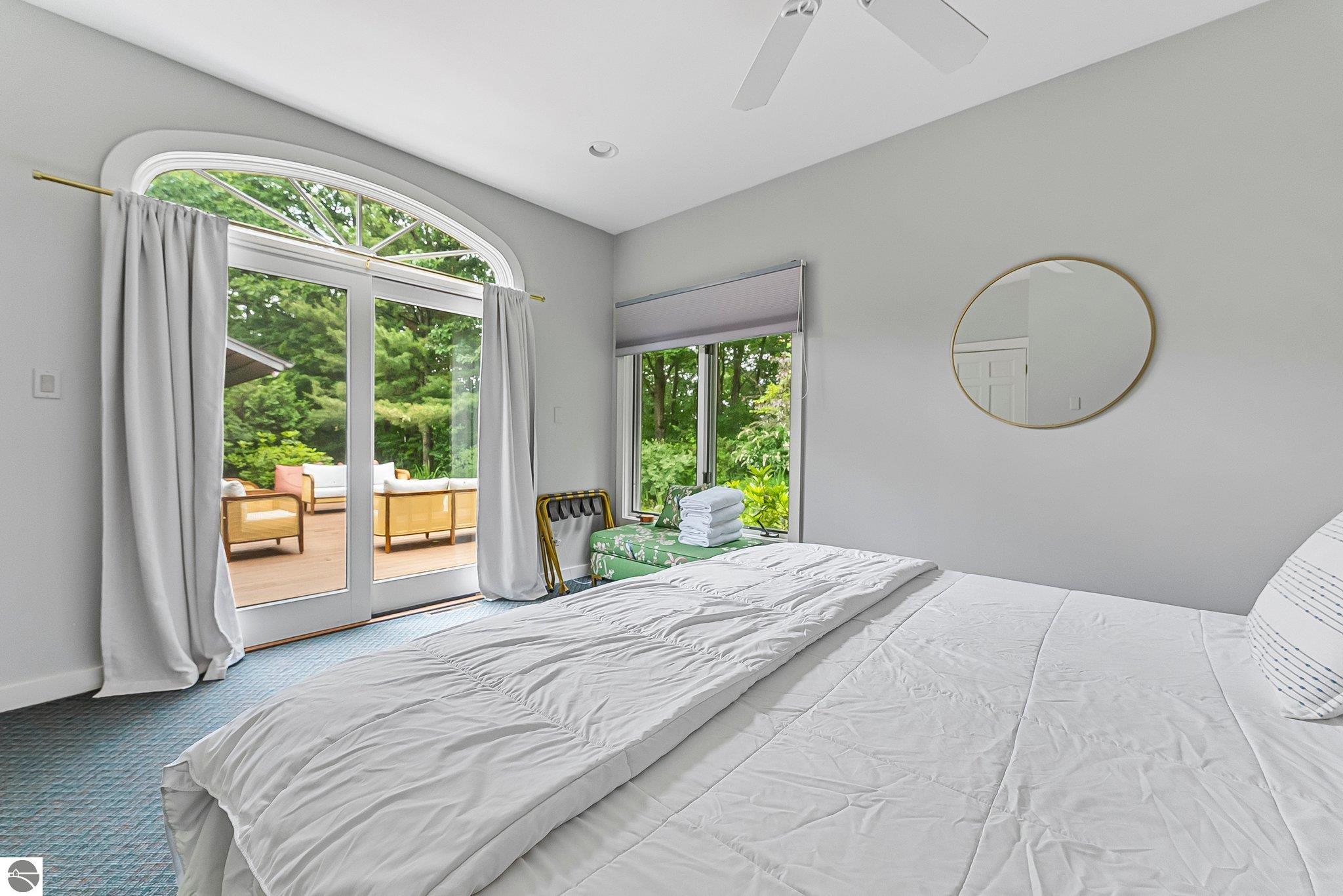 1461 N Eagle Highway