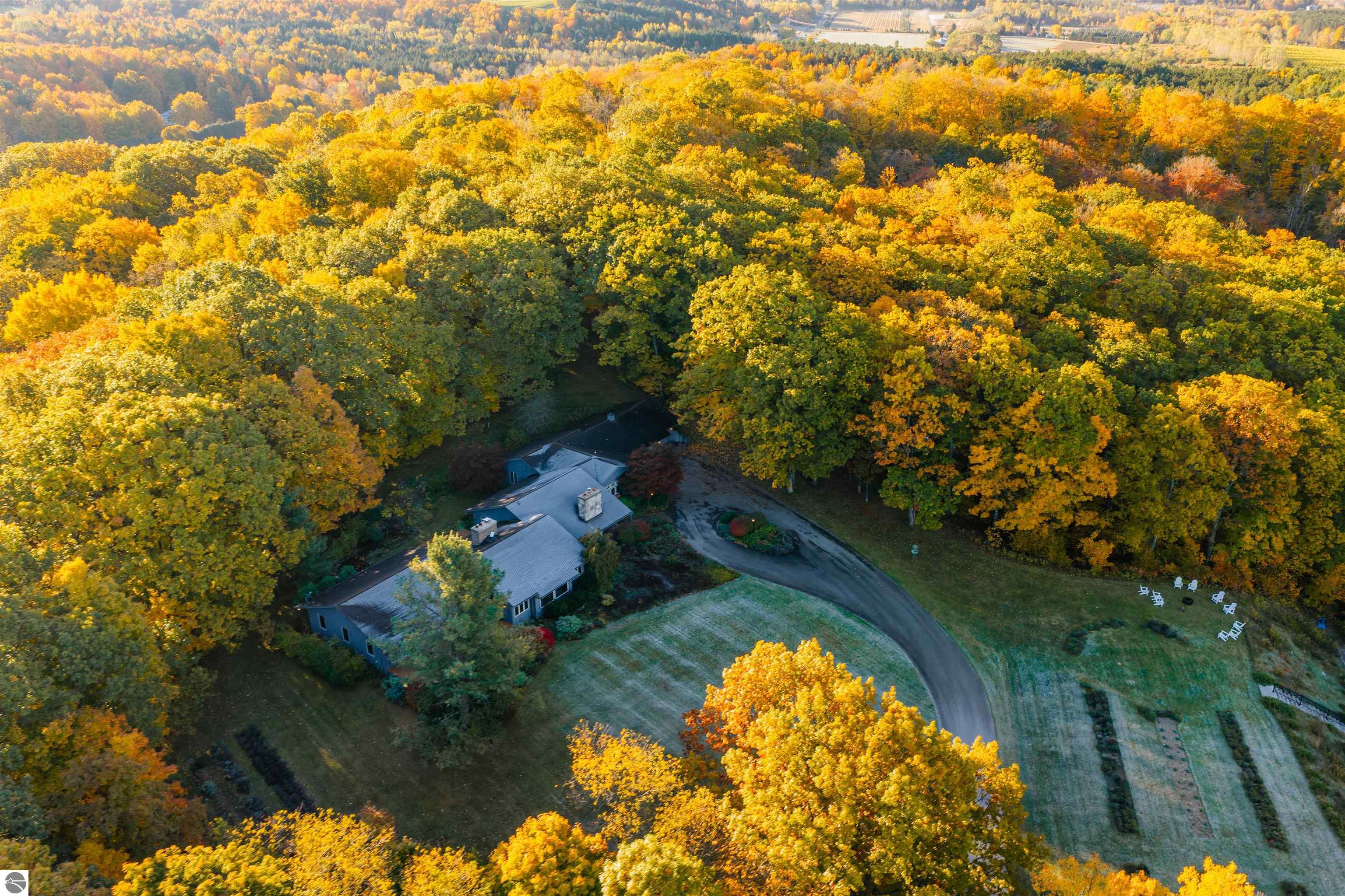 1461 N Eagle Highway