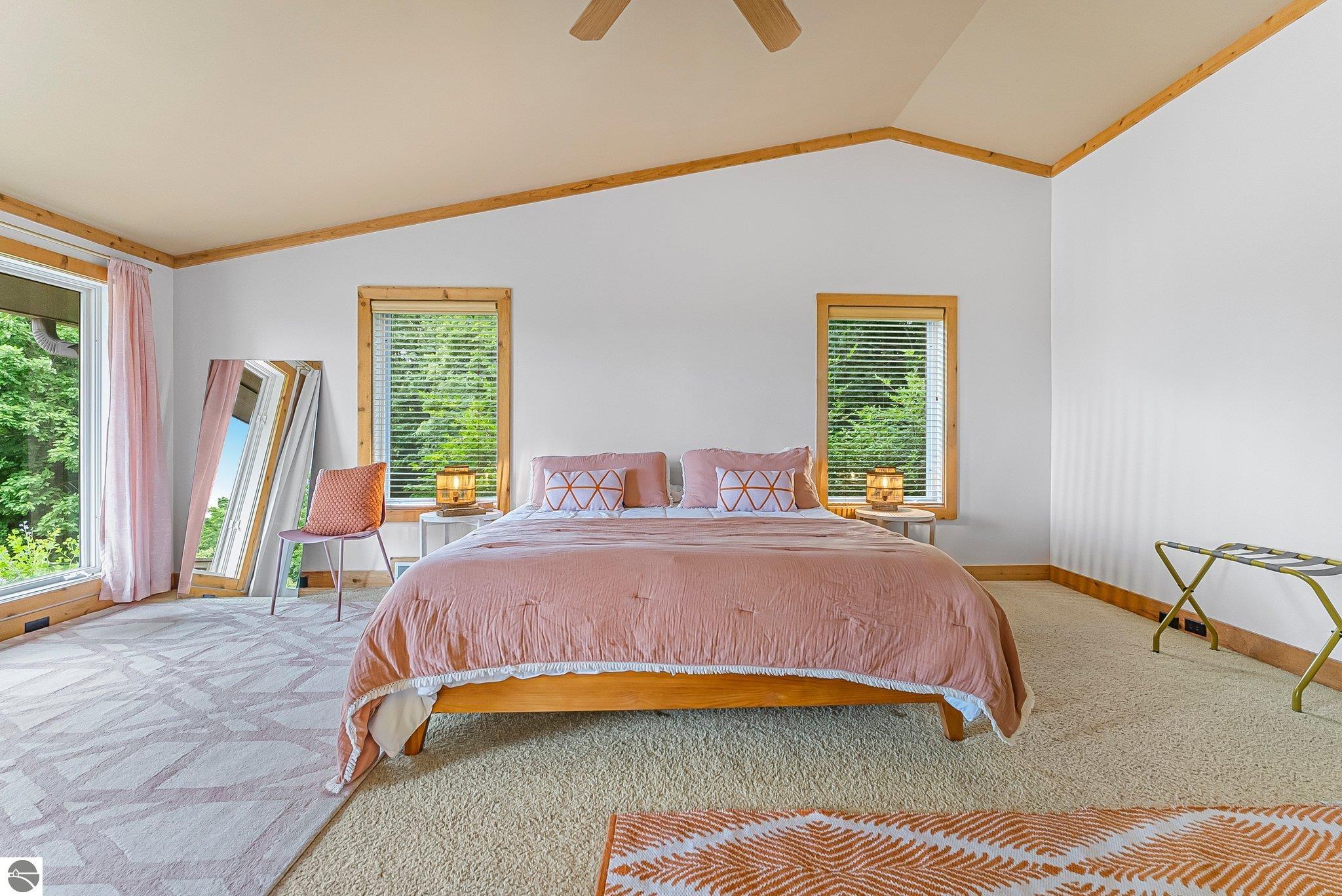 1461 N Eagle Highway