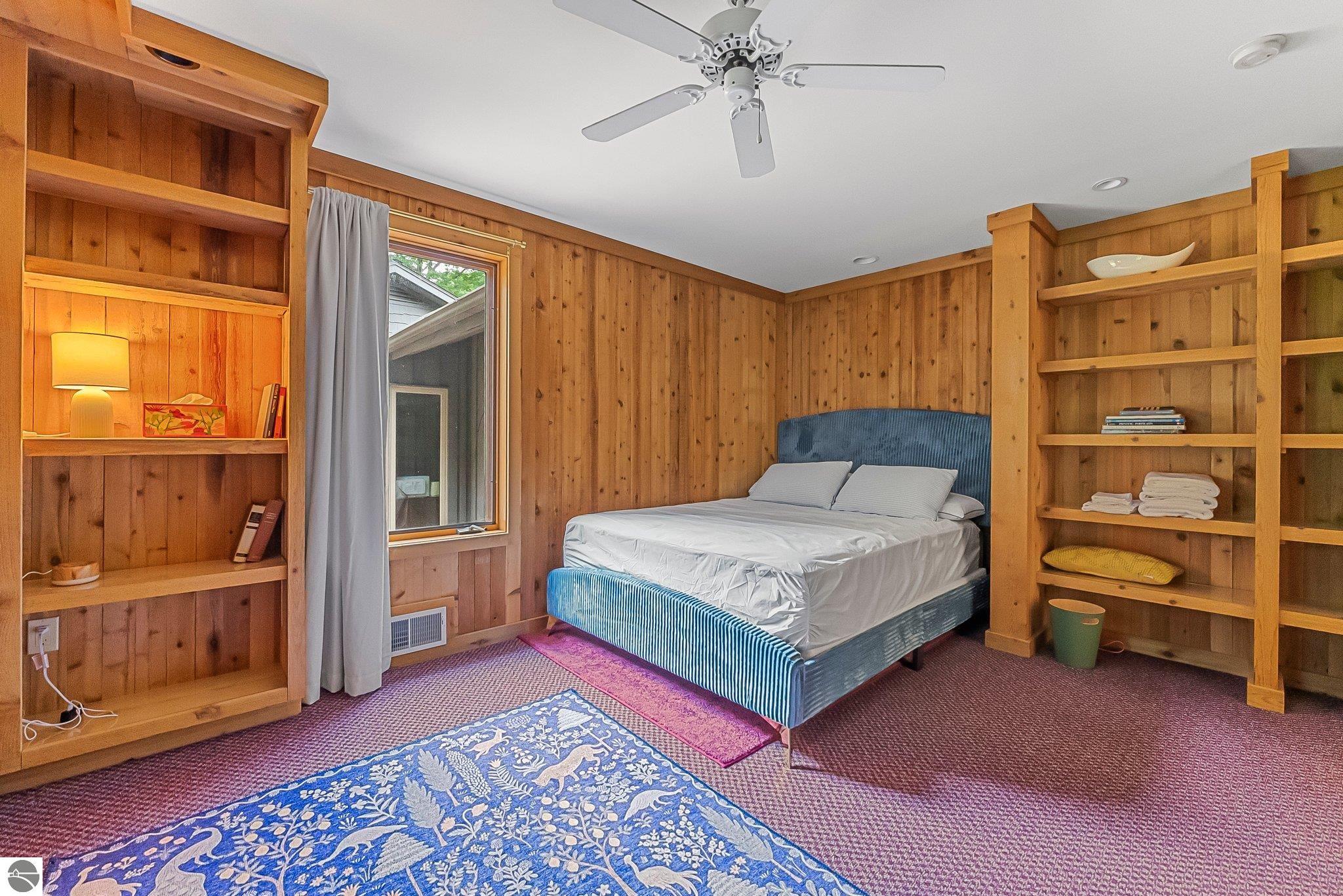 1461 N Eagle Highway