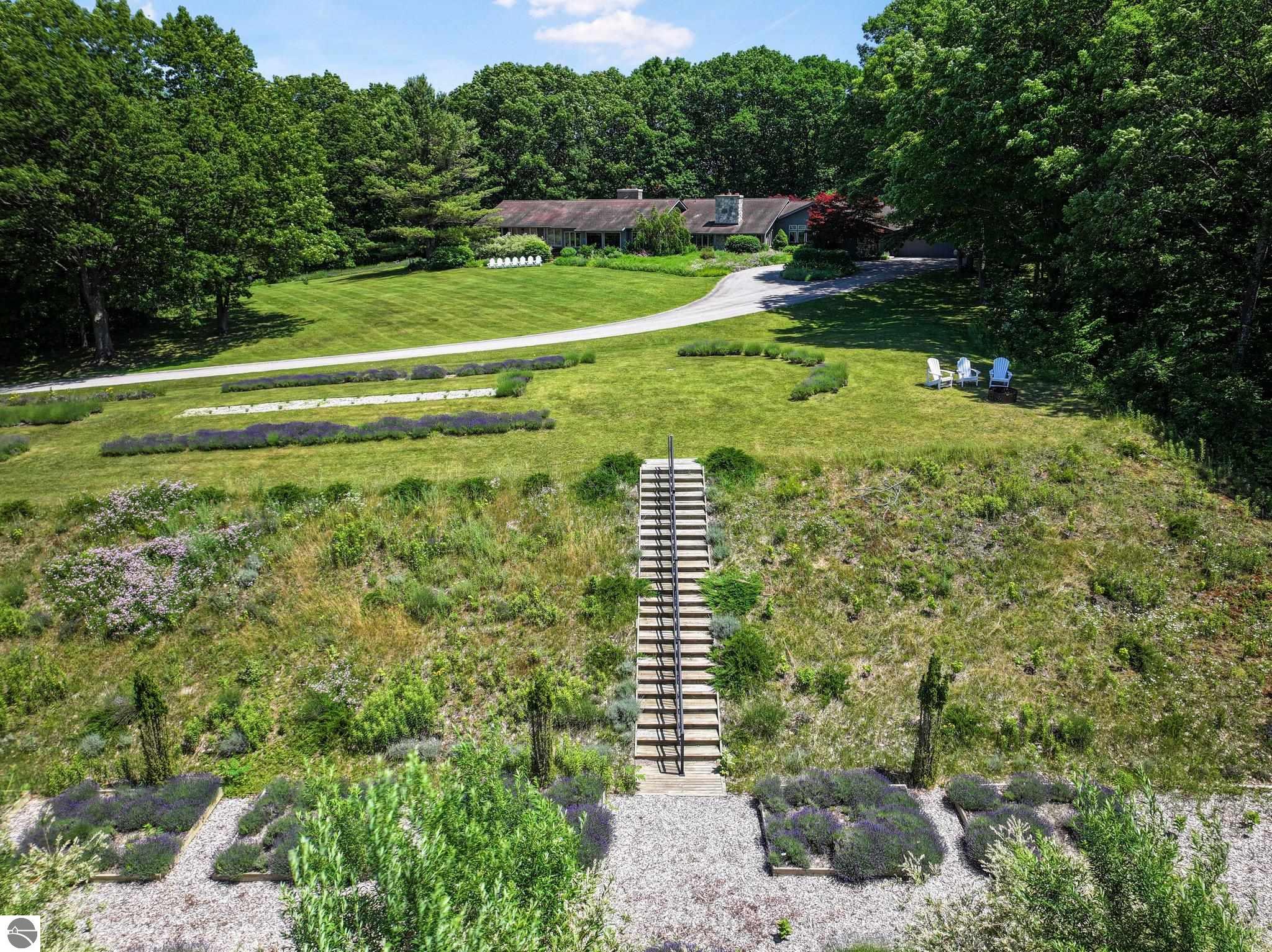 1461 N Eagle Highway