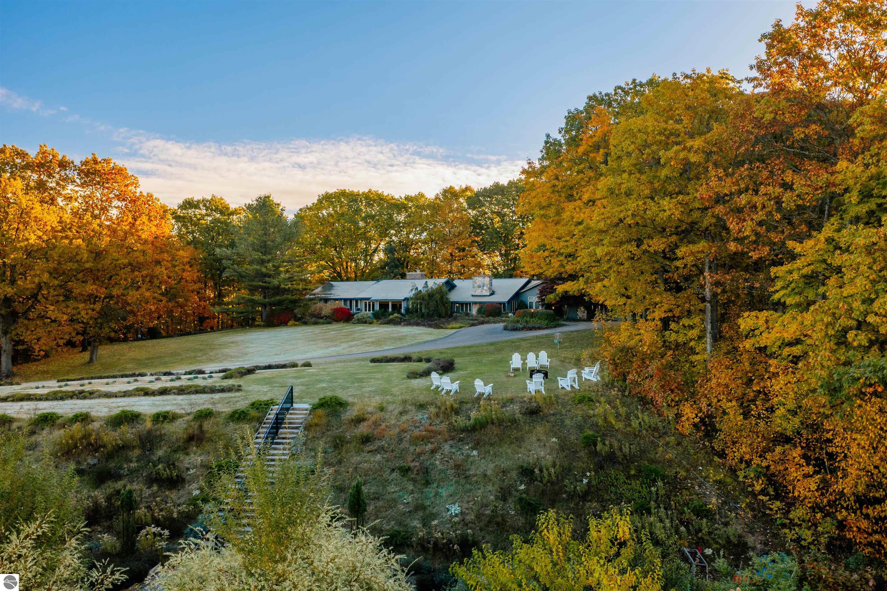 1461 N Eagle Highway