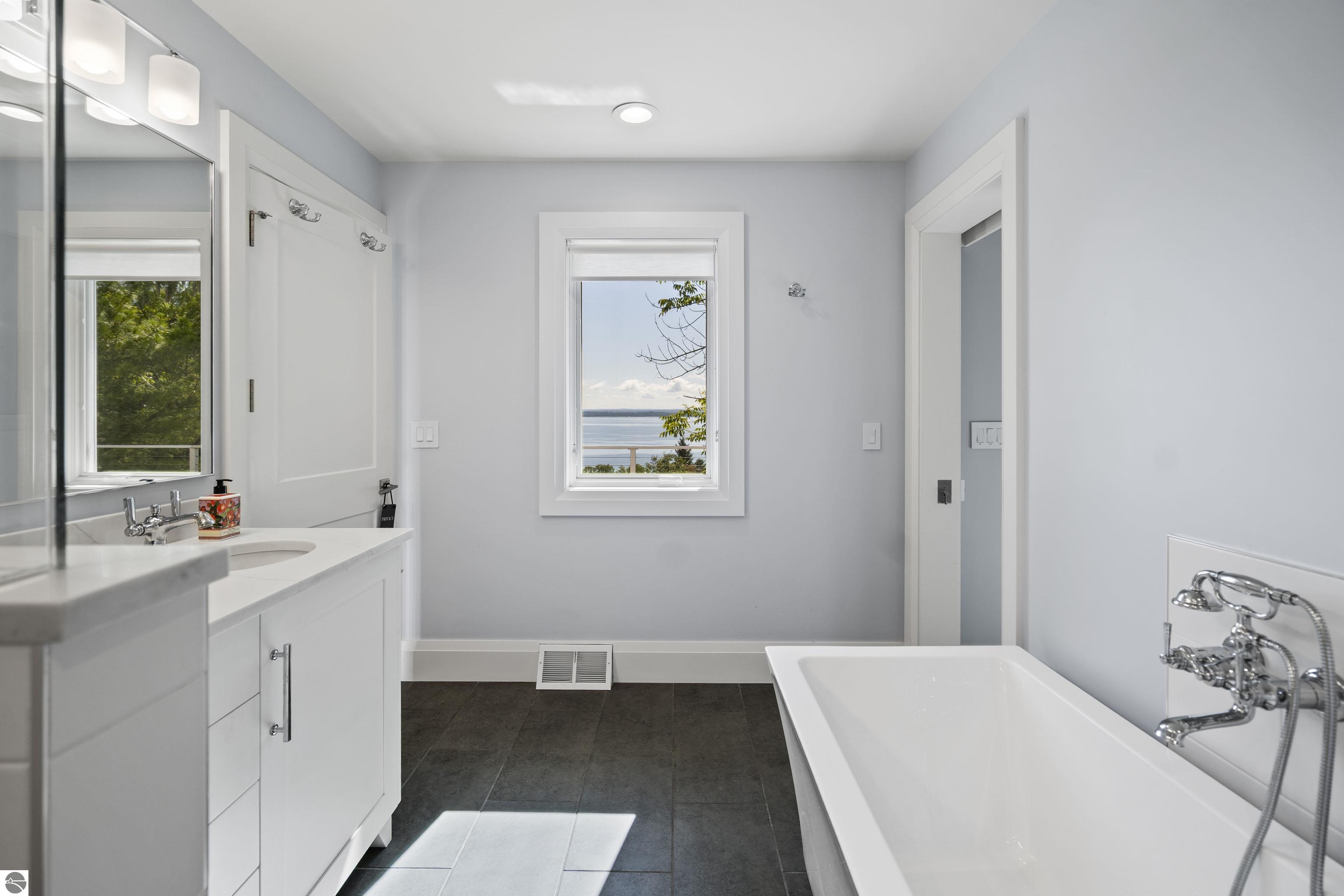 3939 Blue Heights Drive