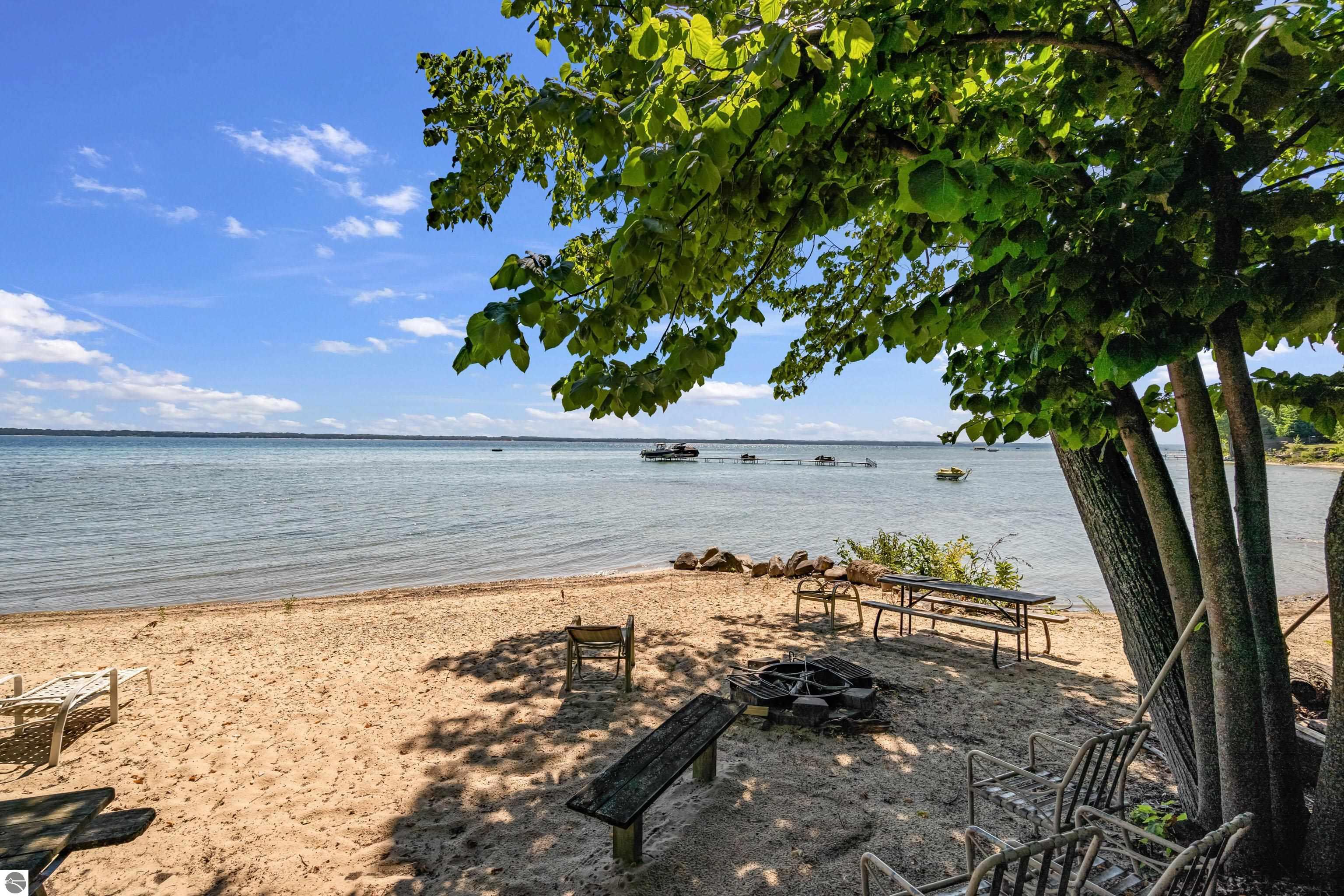 3939 Blue Heights Drive