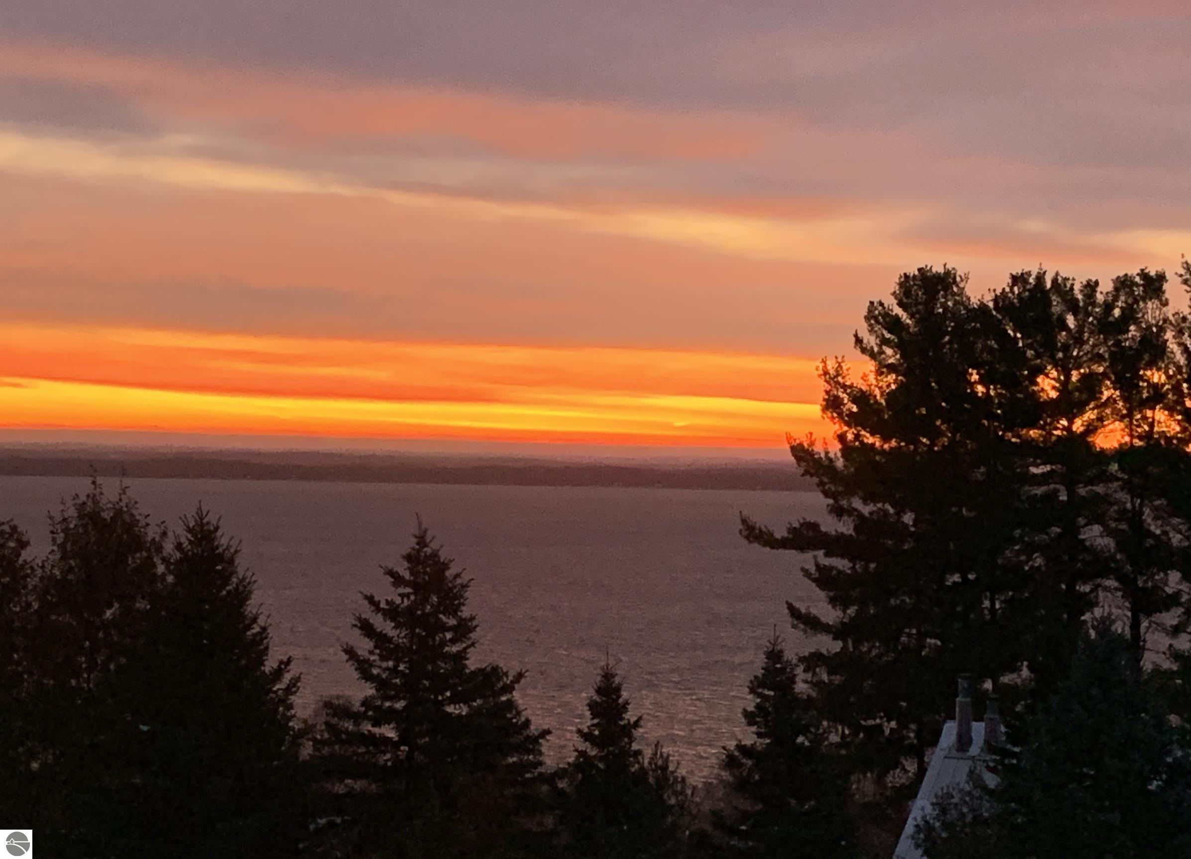 3939 Blue Heights Drive