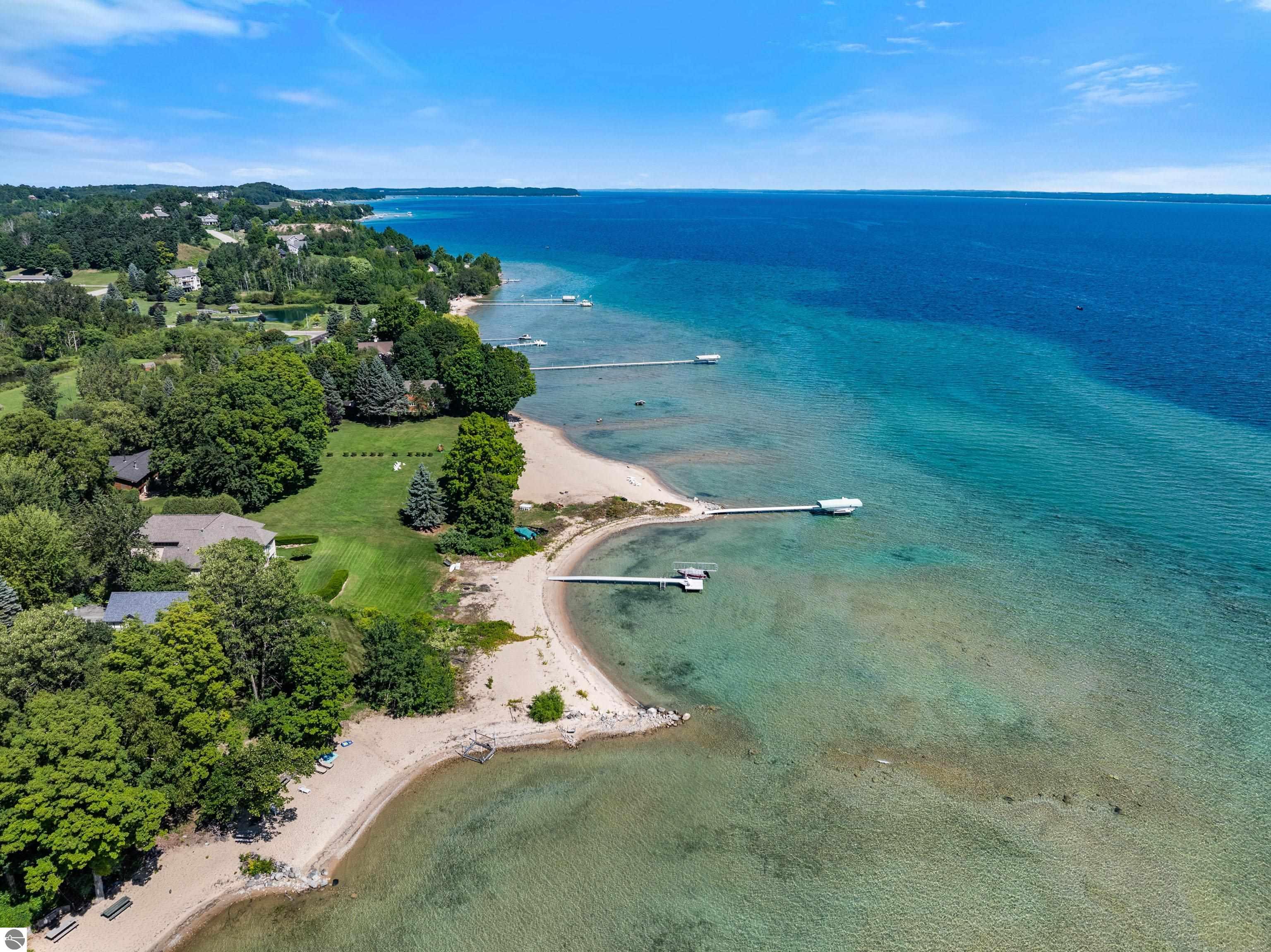 3939 Blue Heights Drive