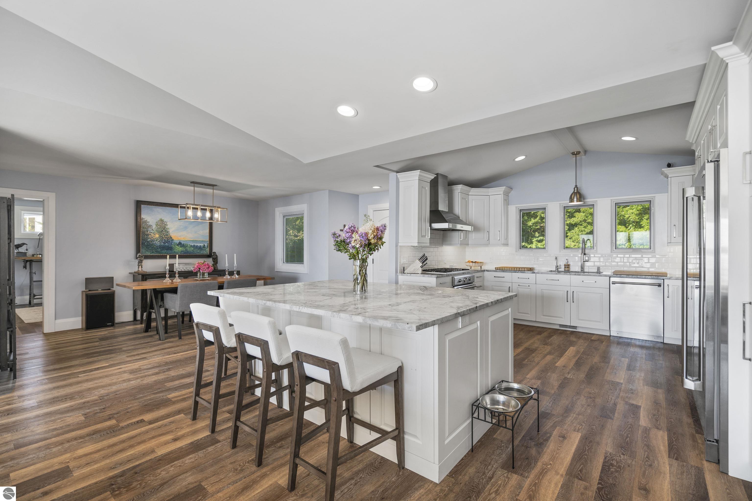 3939 Blue Heights Drive