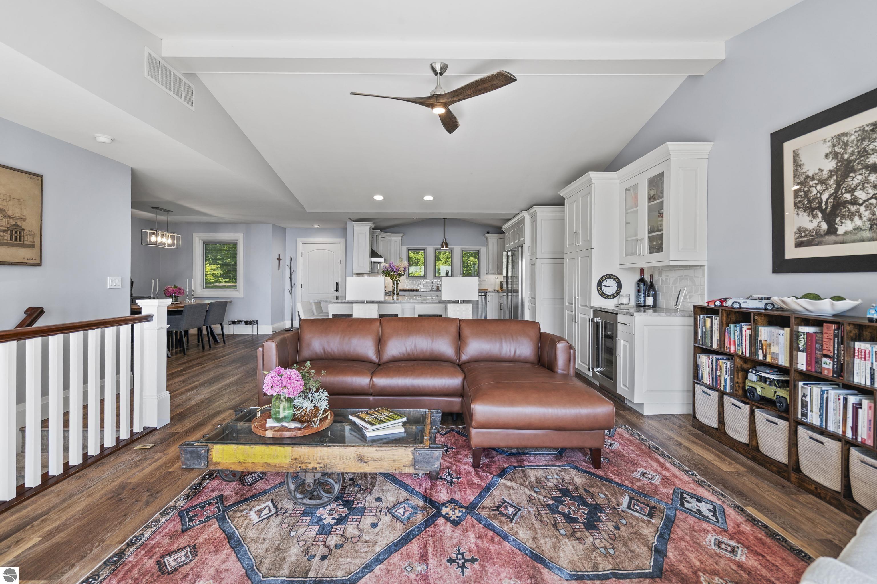 3939 Blue Heights Drive