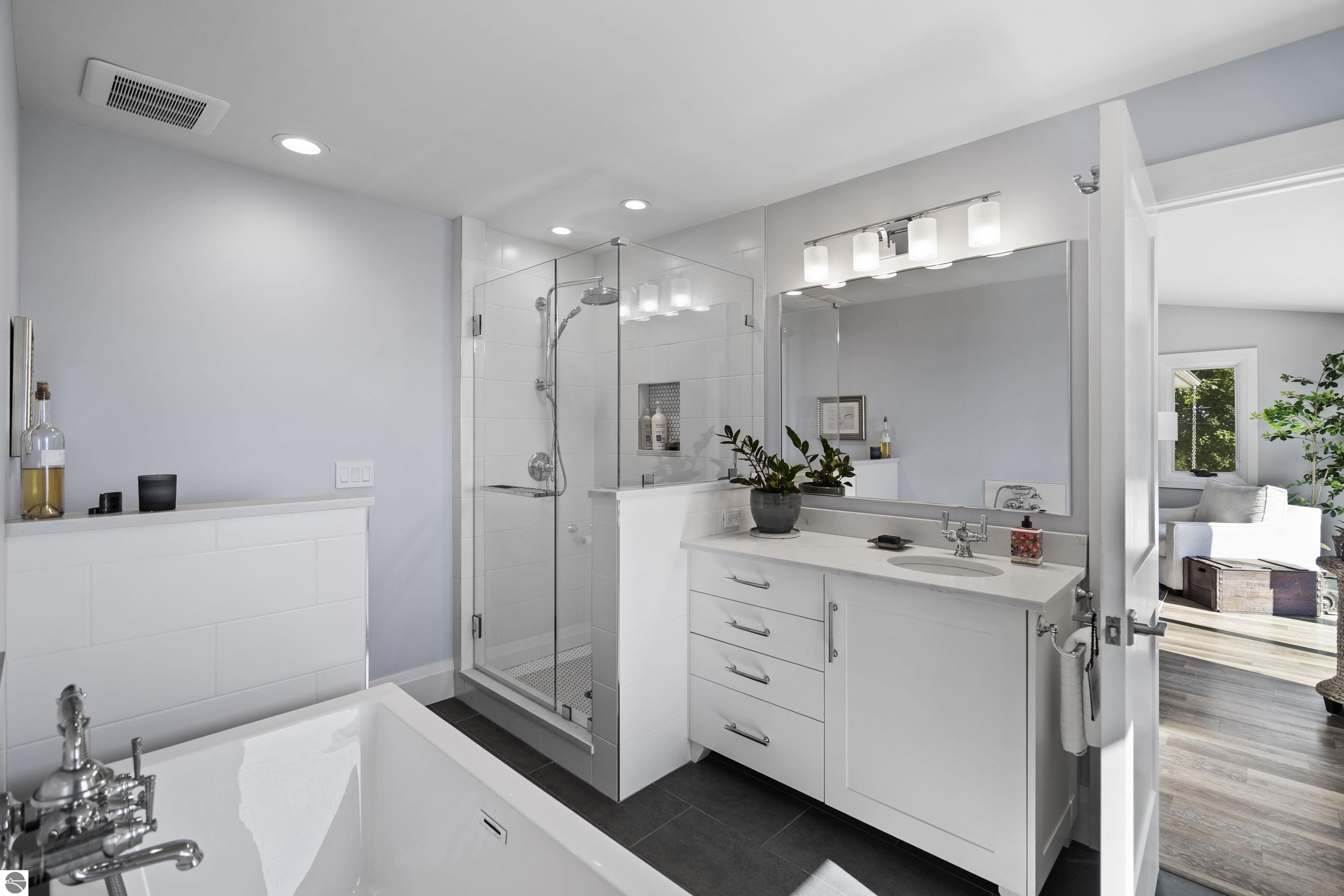 3939 Blue Heights Drive