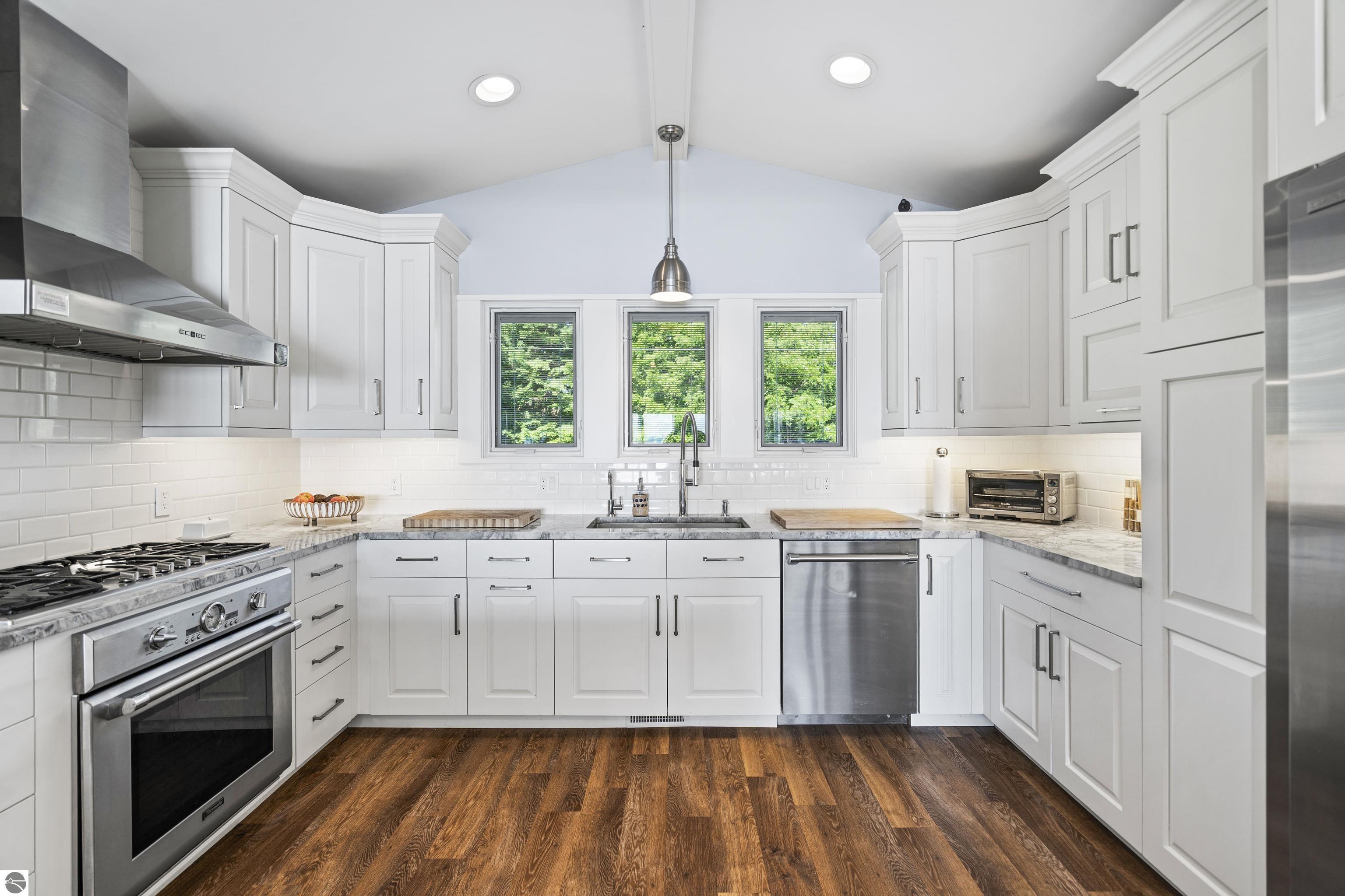 3939 Blue Heights Drive