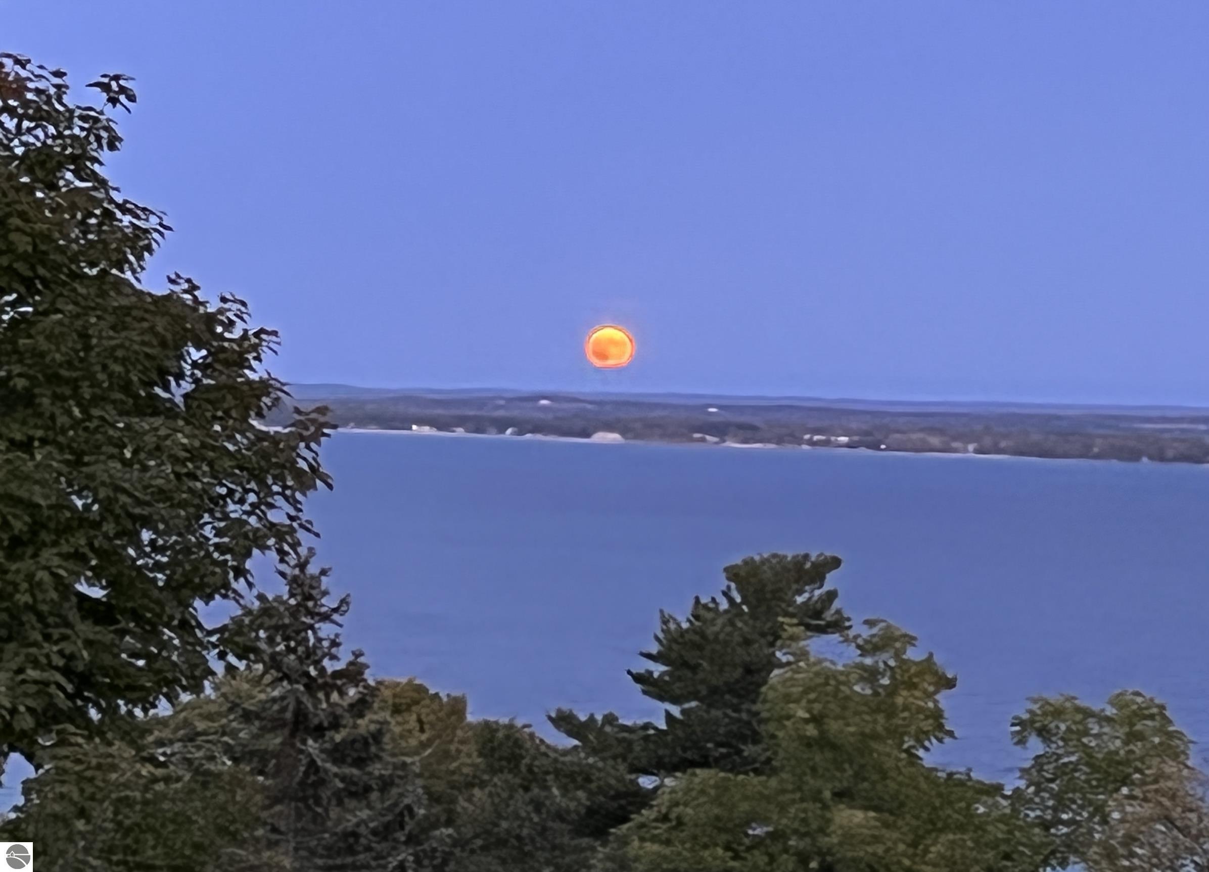 3939 Blue Heights Drive