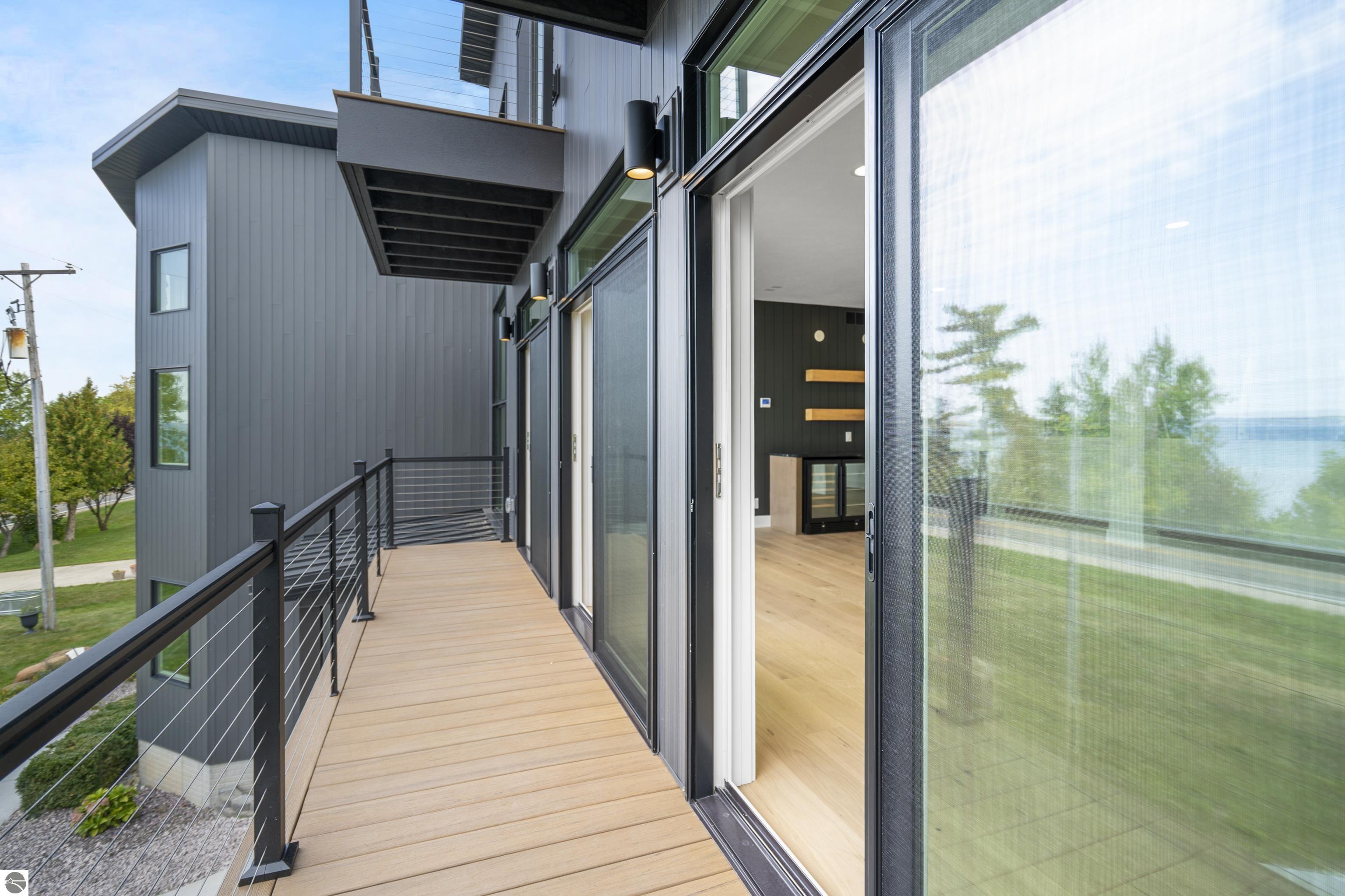 10191 Peninsula Drive