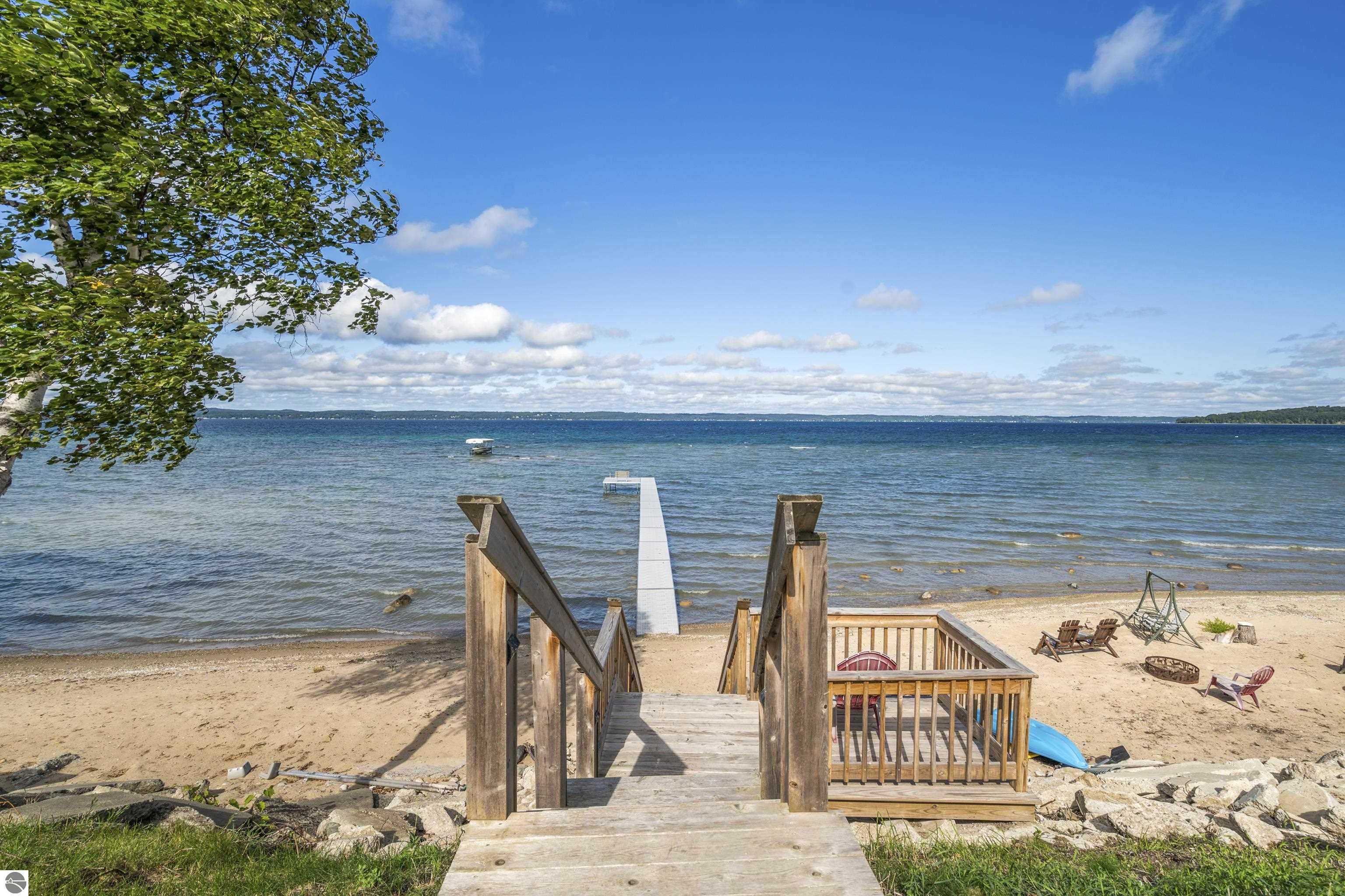 10191 Peninsula Drive