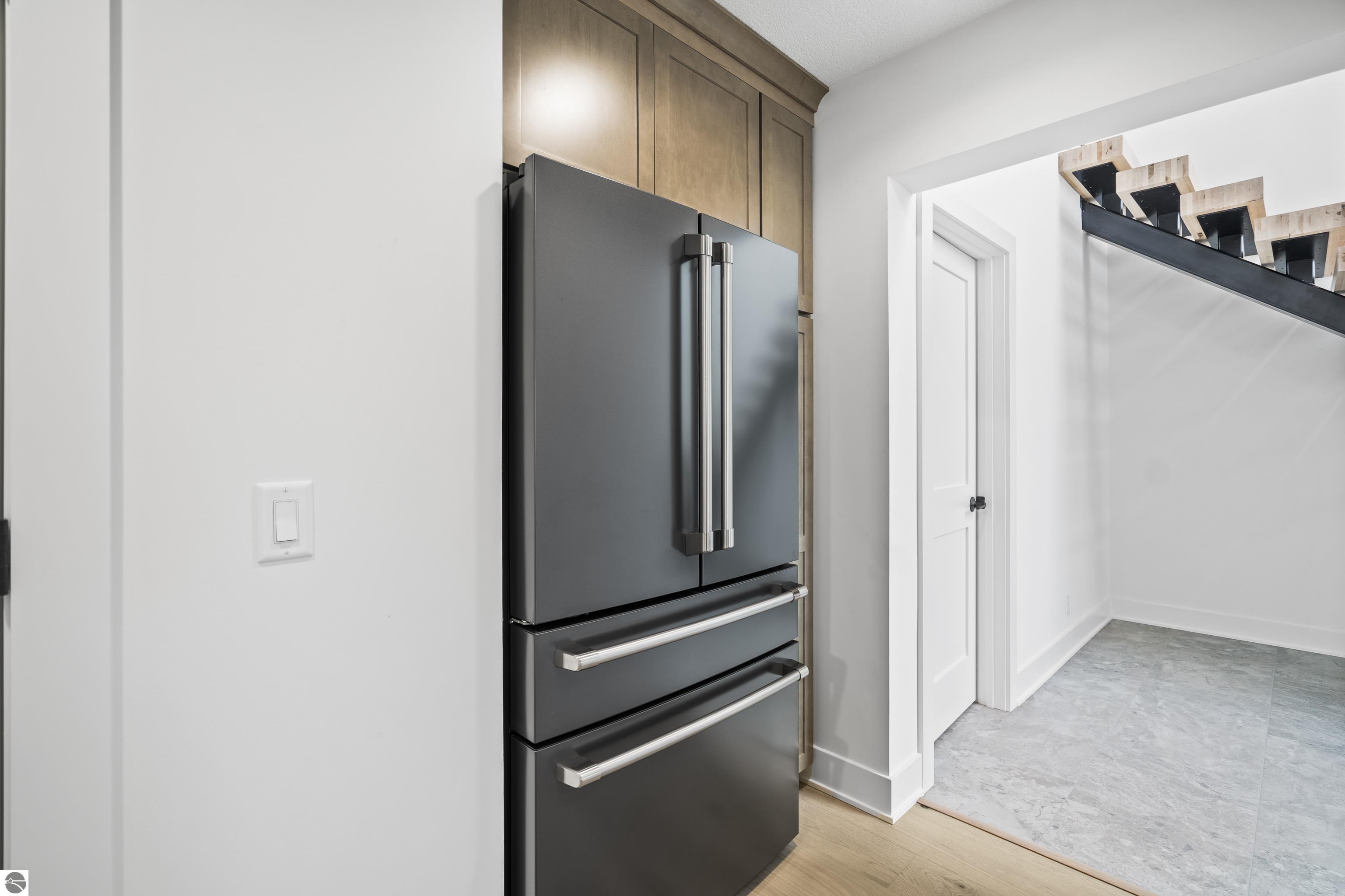 10191 Peninsula Drive