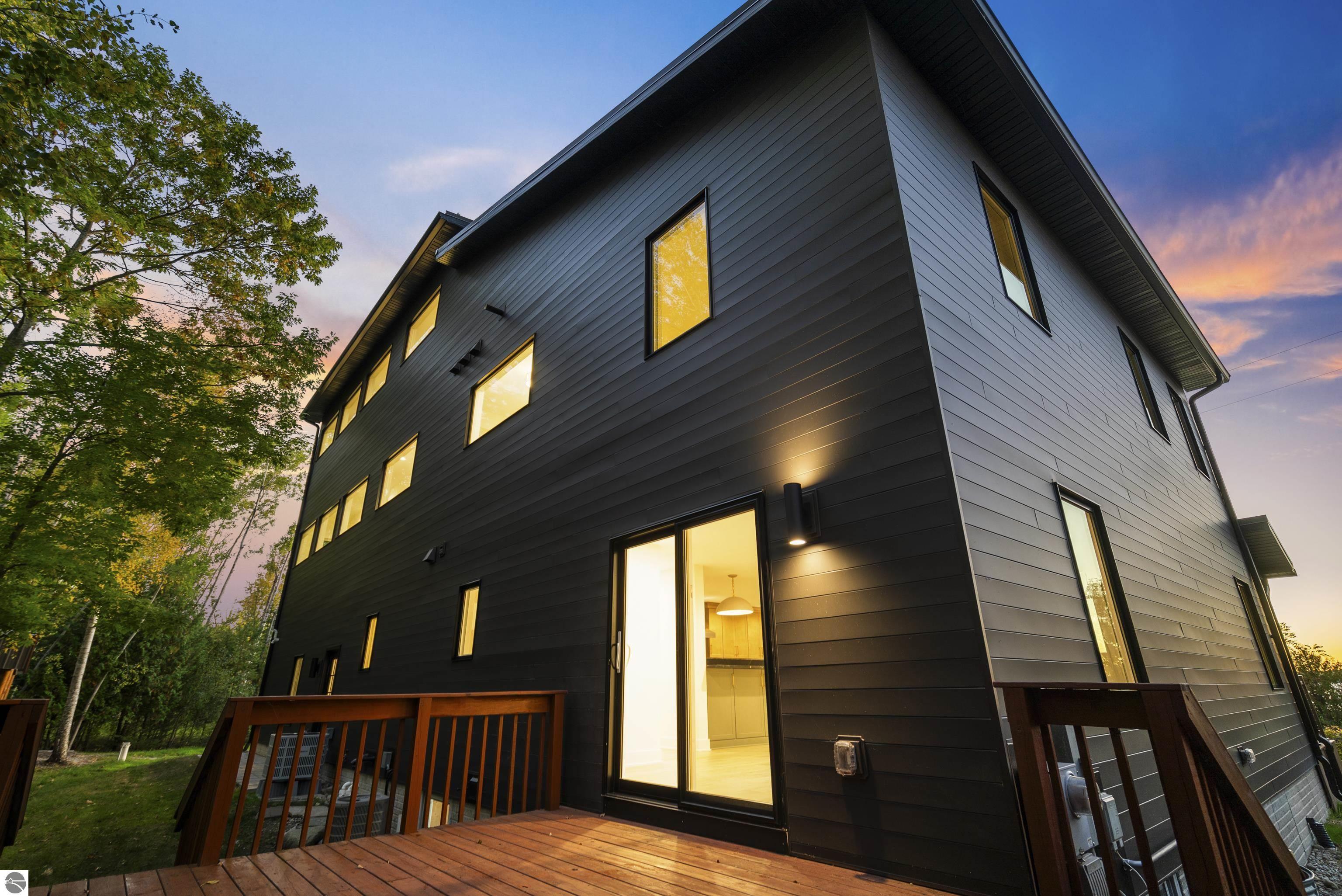 10191 Peninsula Drive