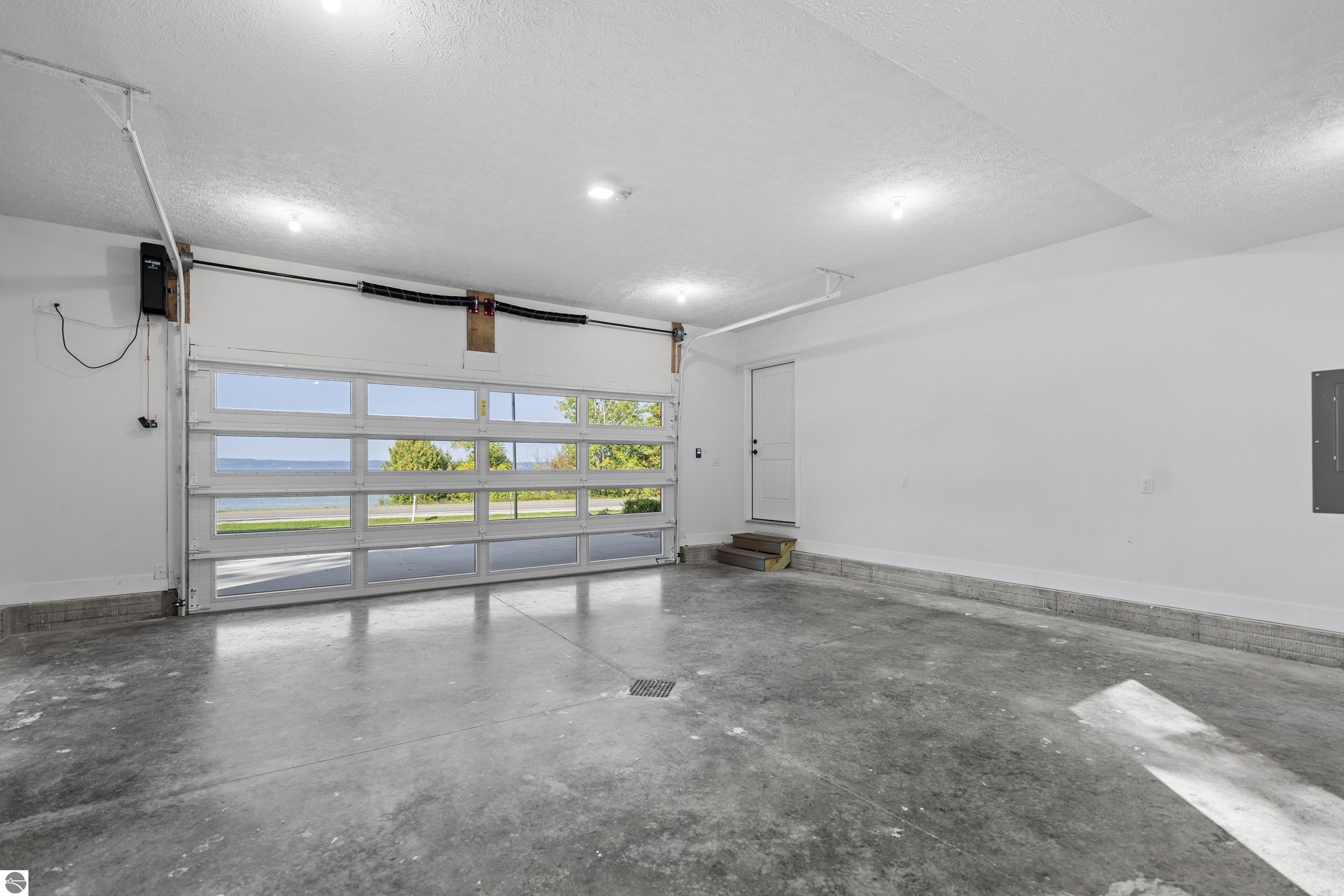 10191 Peninsula Drive