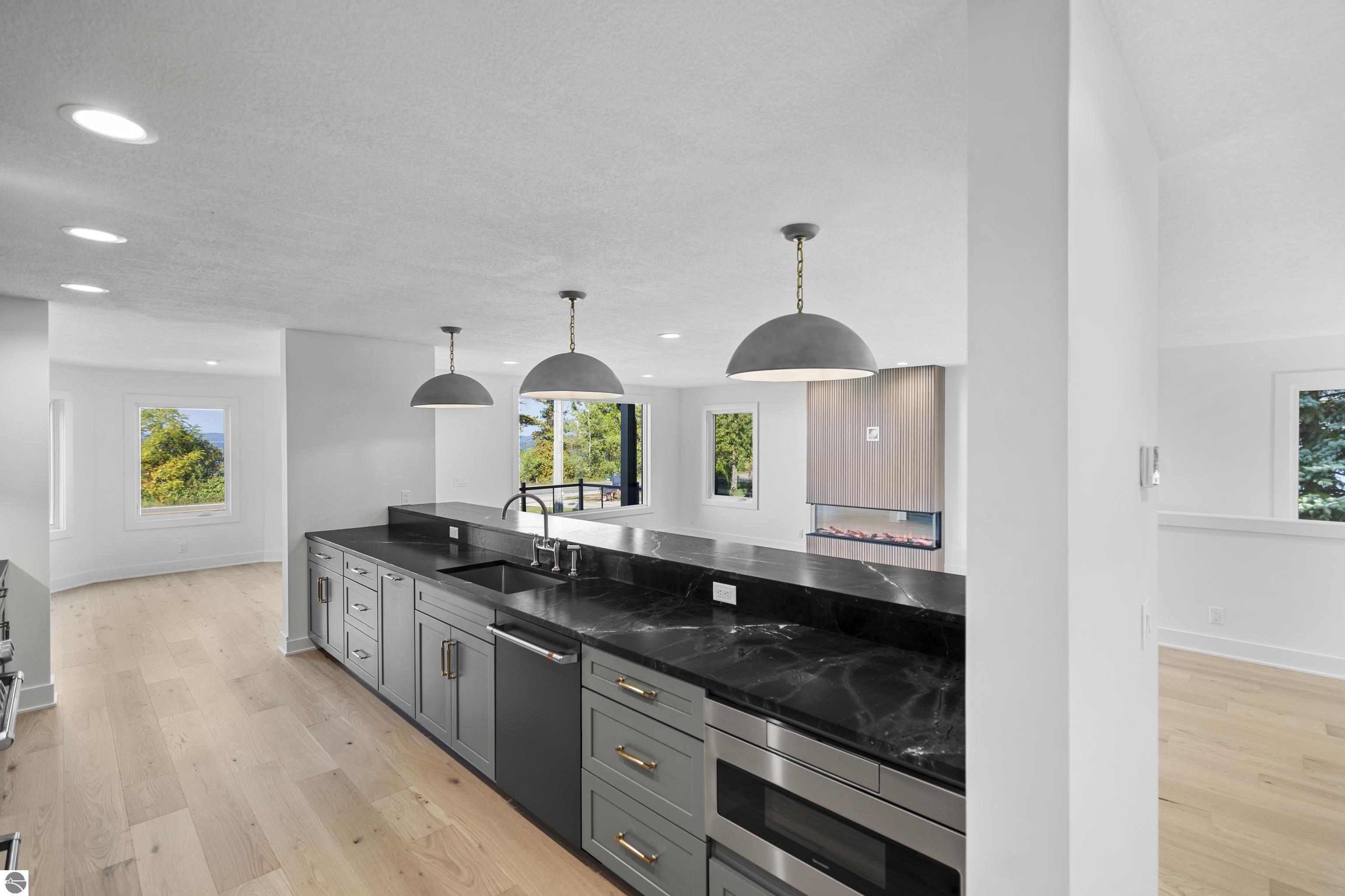 10191 Peninsula Drive