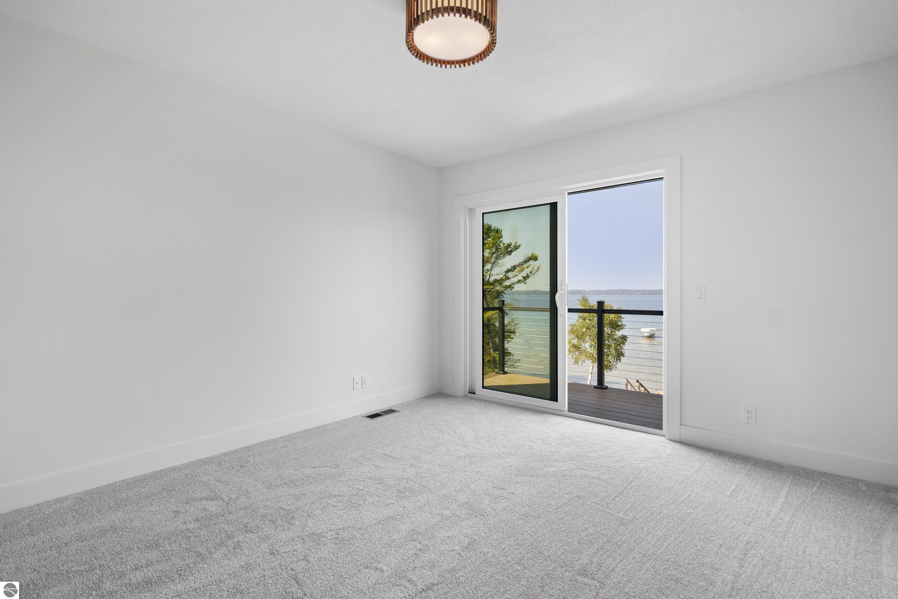 10191 Peninsula Drive