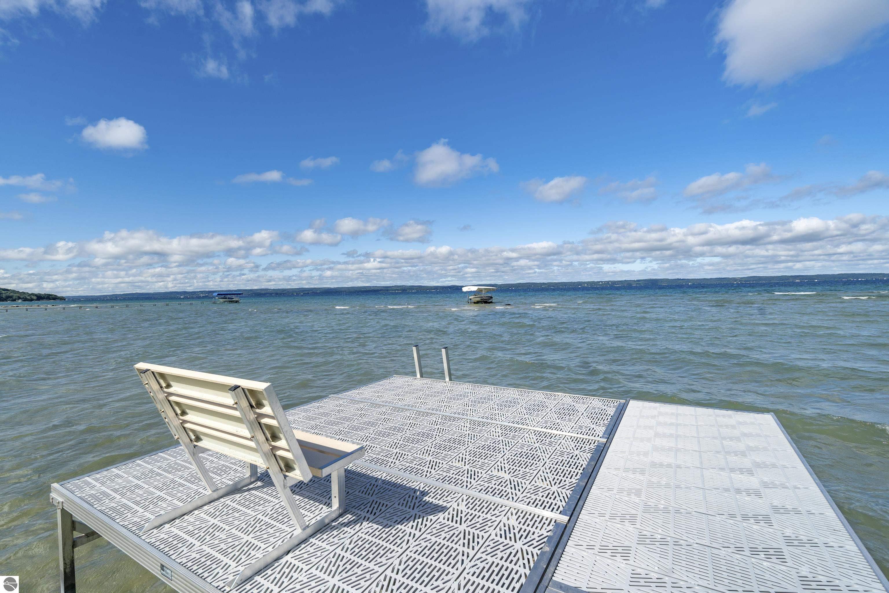 10191 Peninsula Drive