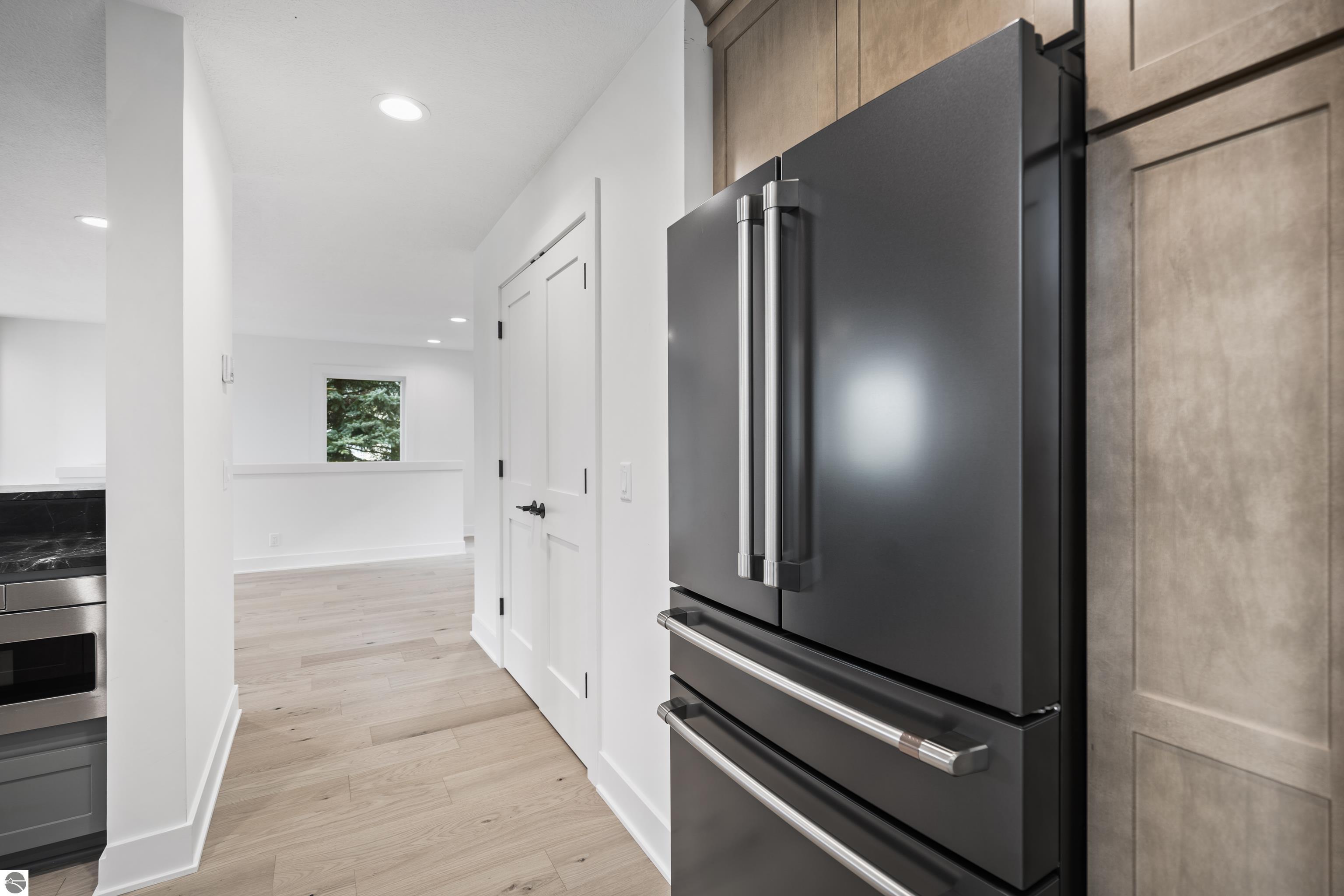 10191 Peninsula Drive