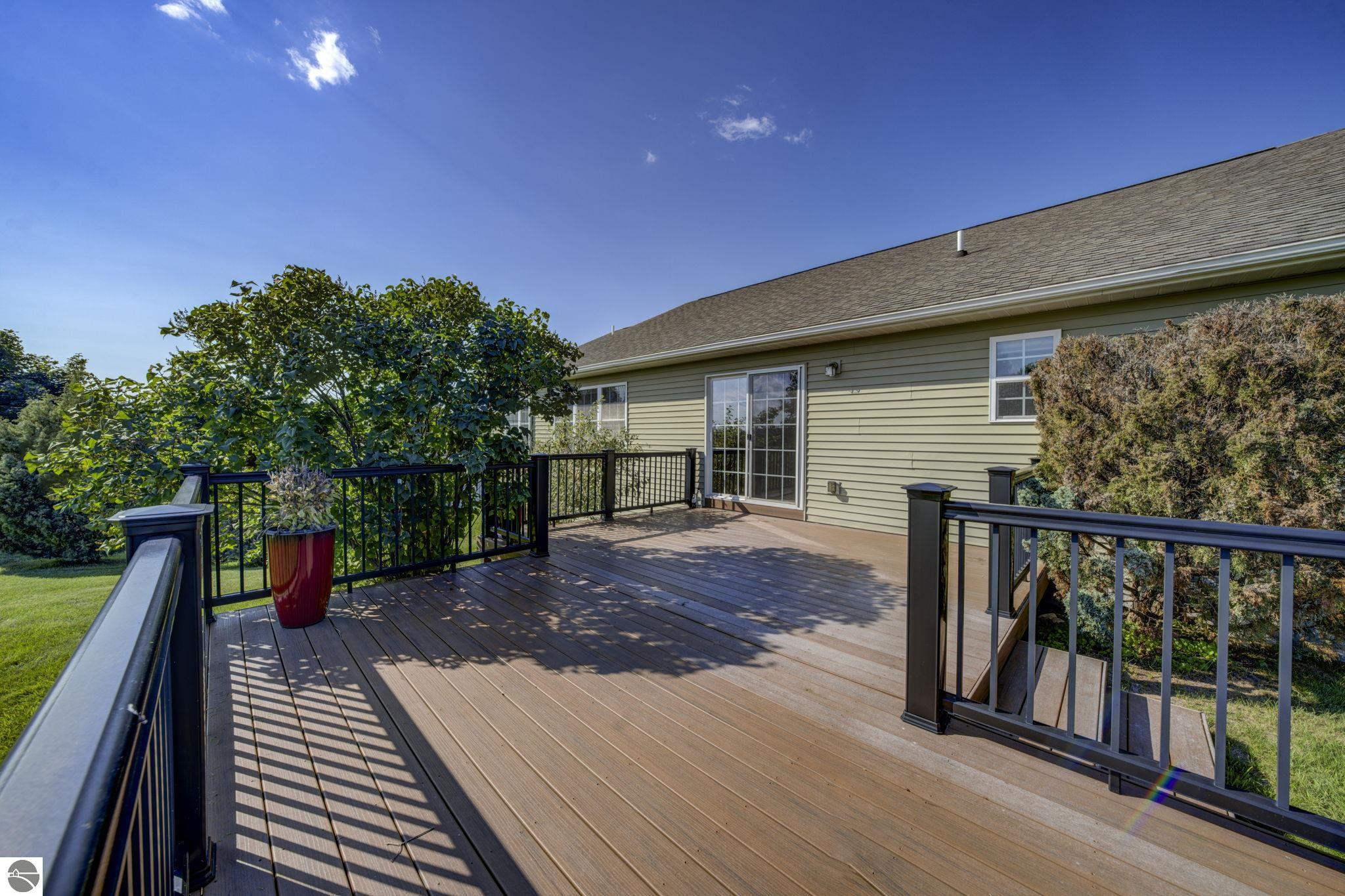 11124 E Meadow View Drive