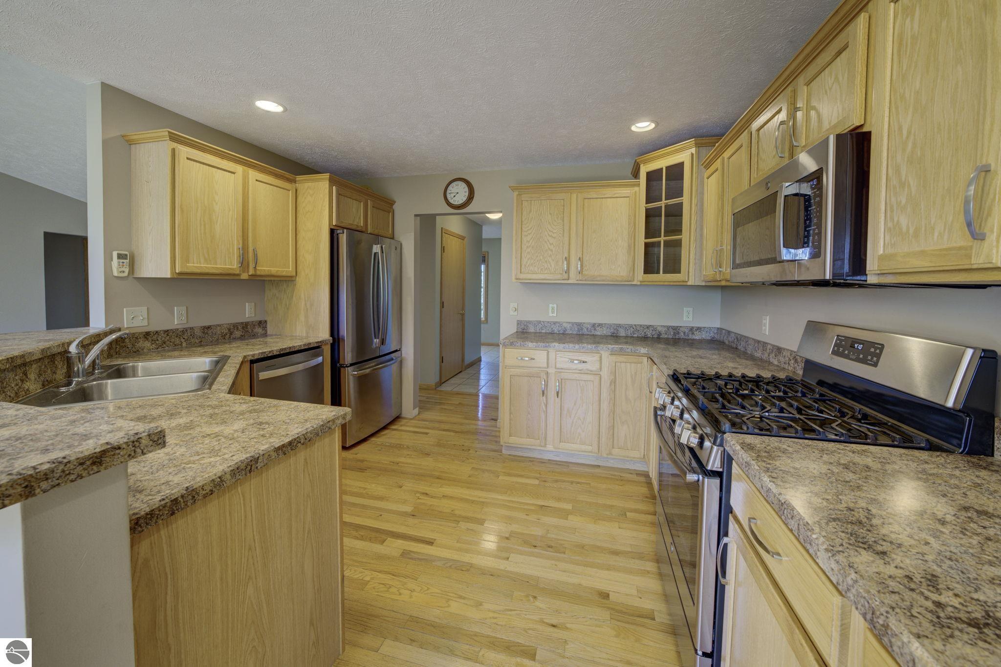 11124 E Meadow View Drive