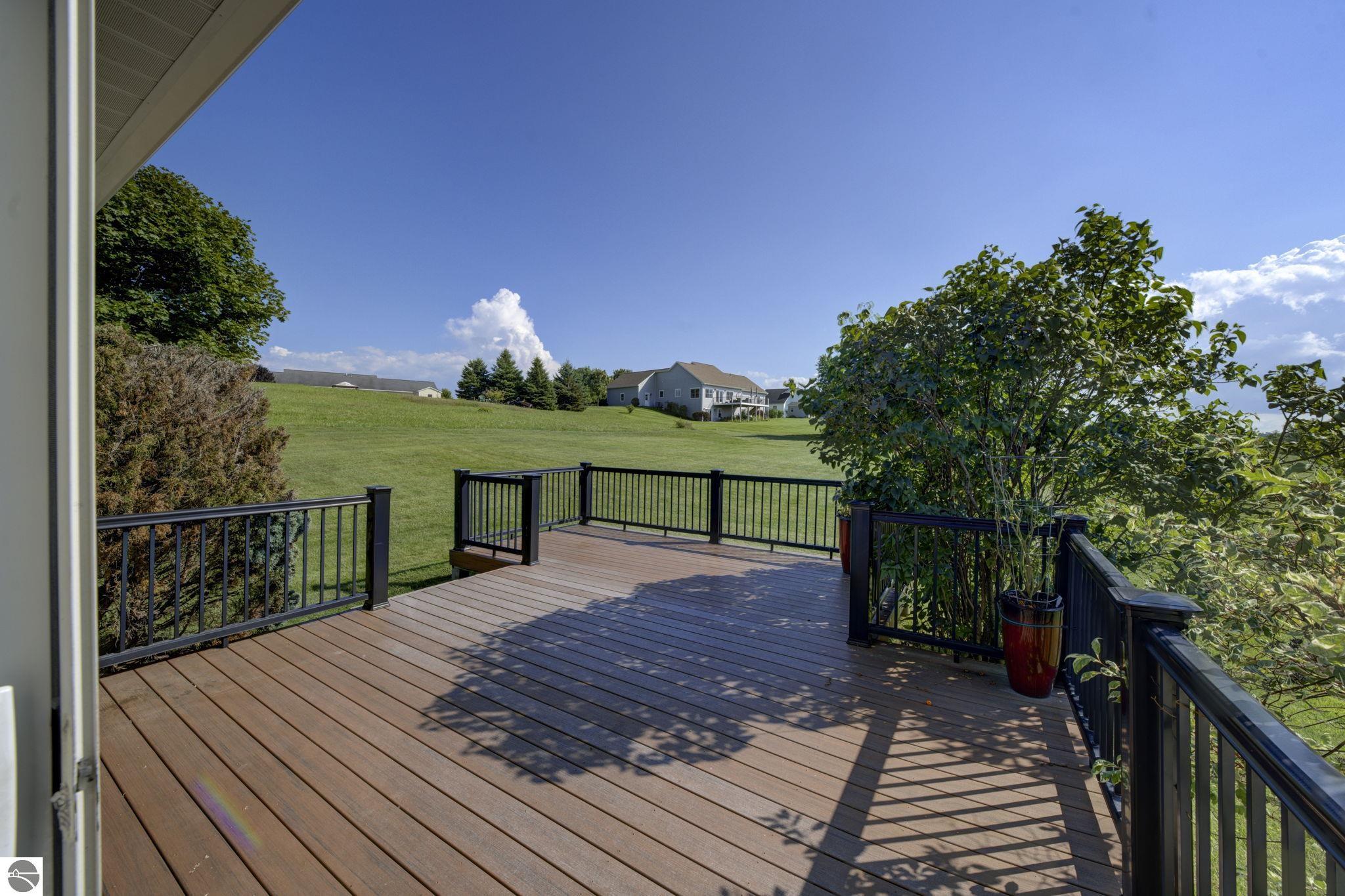 11124 E Meadow View Drive