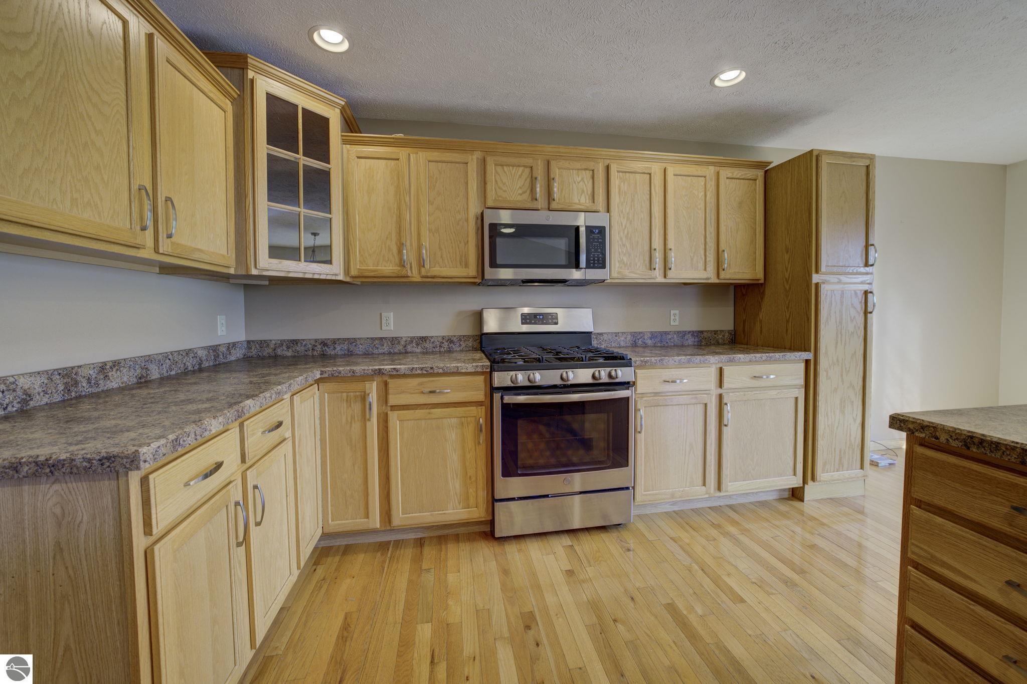 11124 E Meadow View Drive