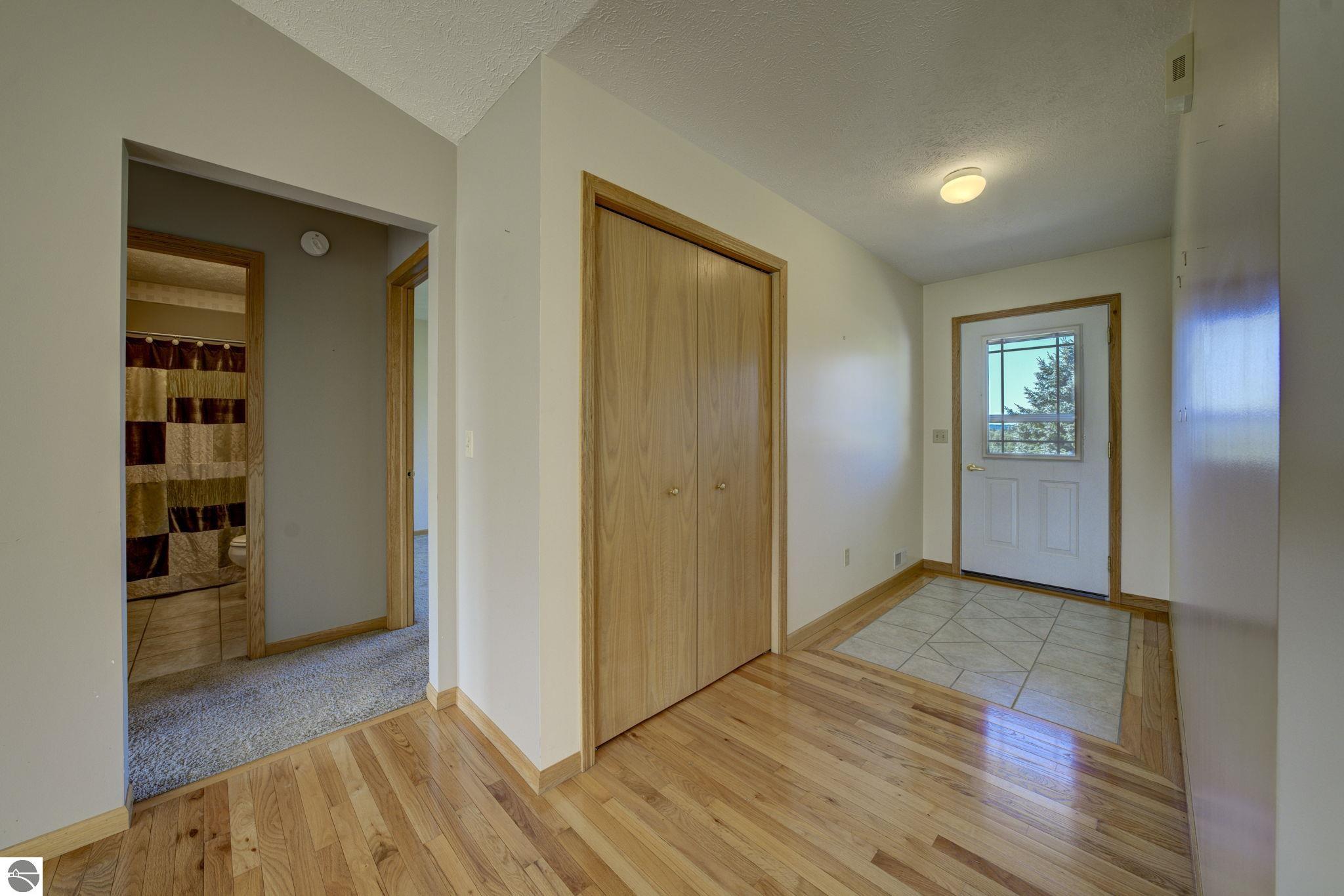 11124 E Meadow View Drive