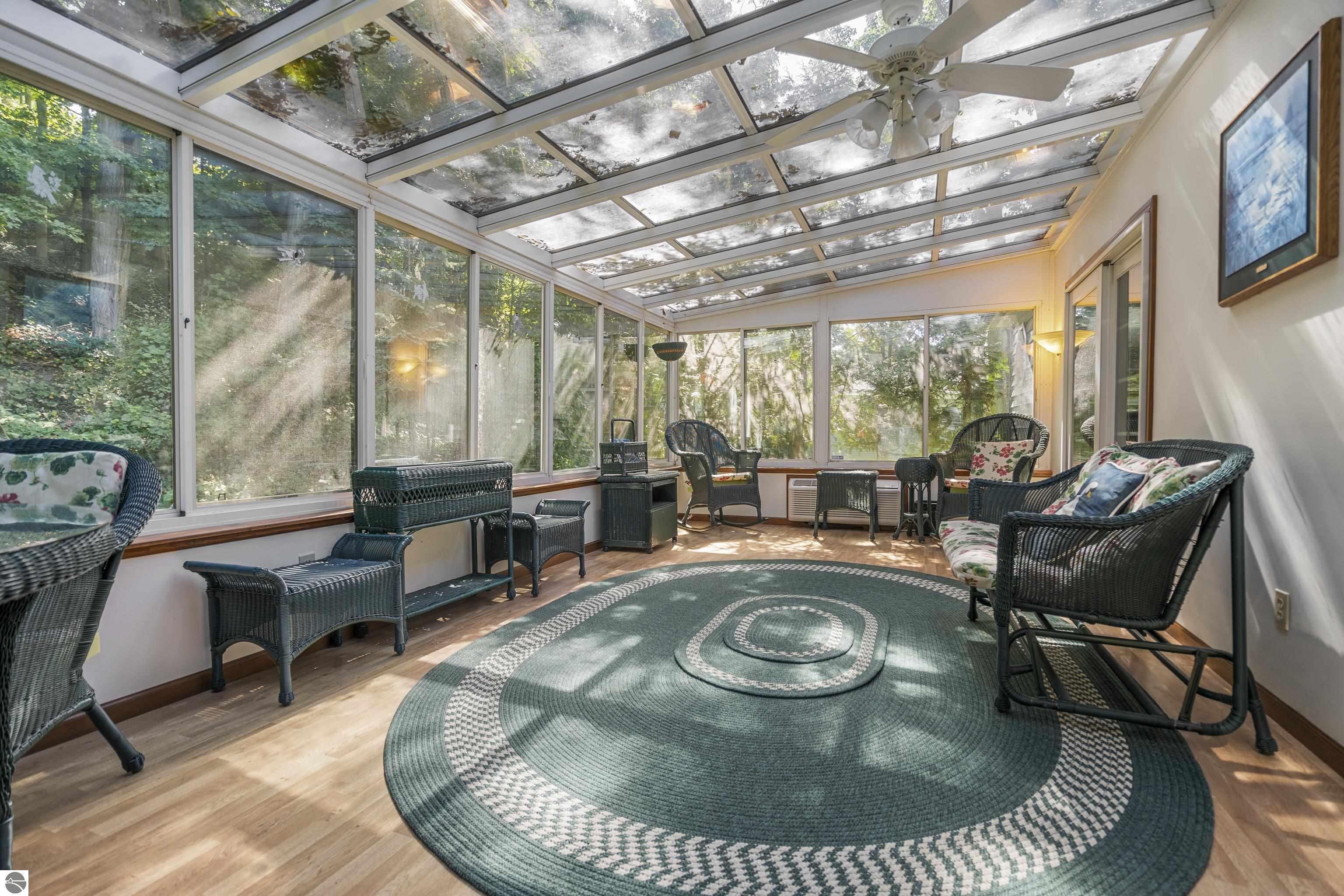 11332 Peninsula Drive