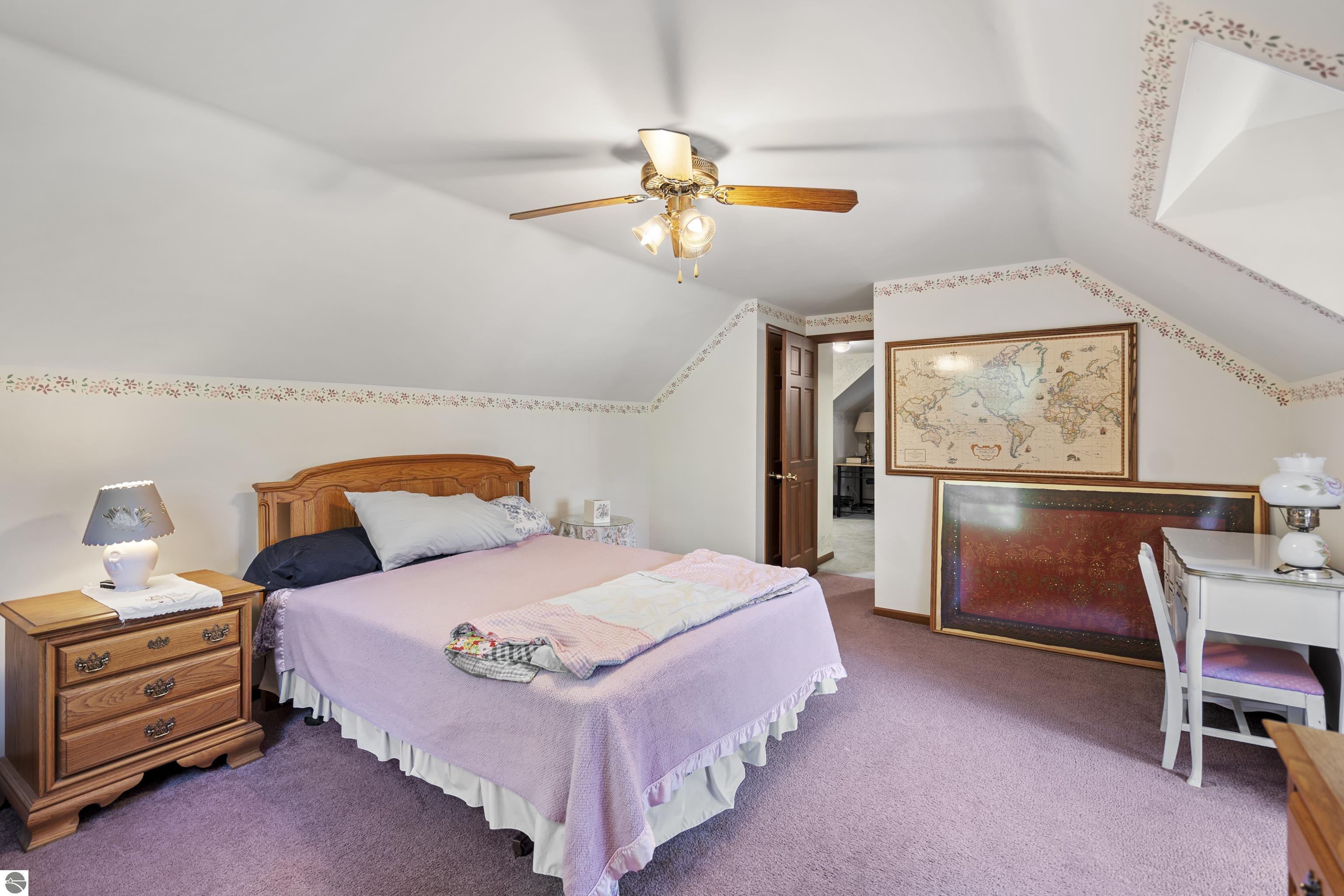 11332 Peninsula Drive