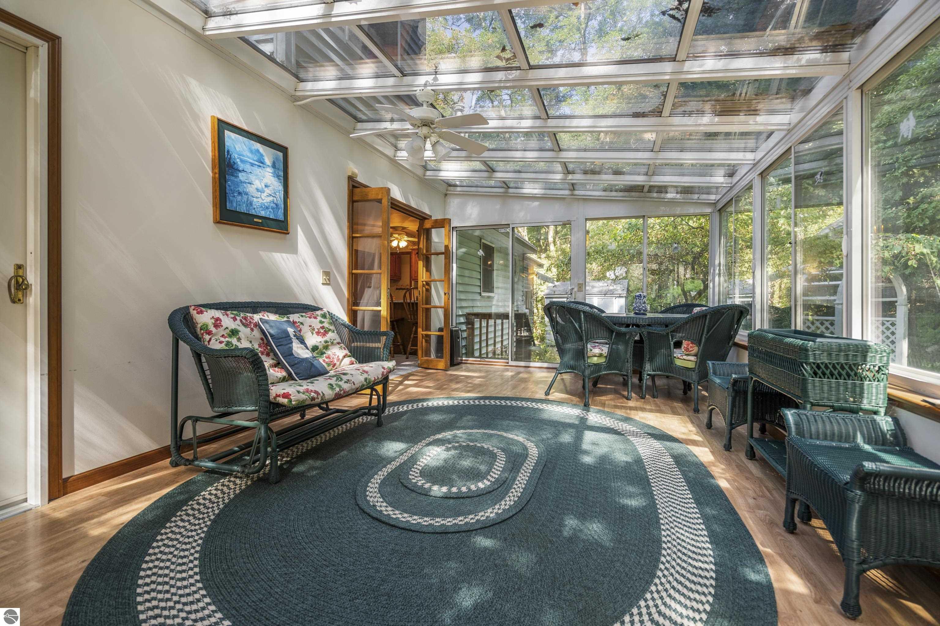 11332 Peninsula Drive
