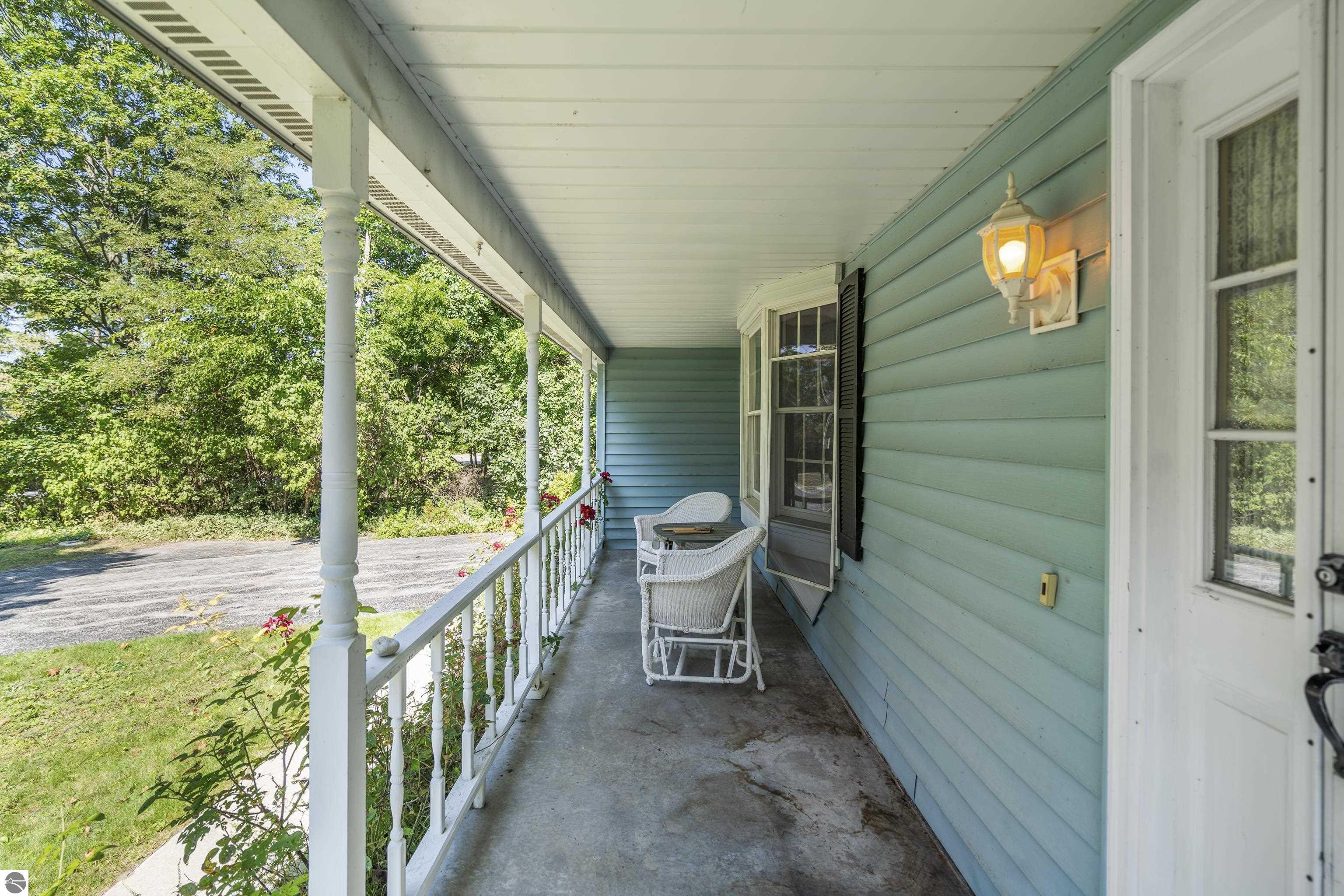 11332 Peninsula Drive