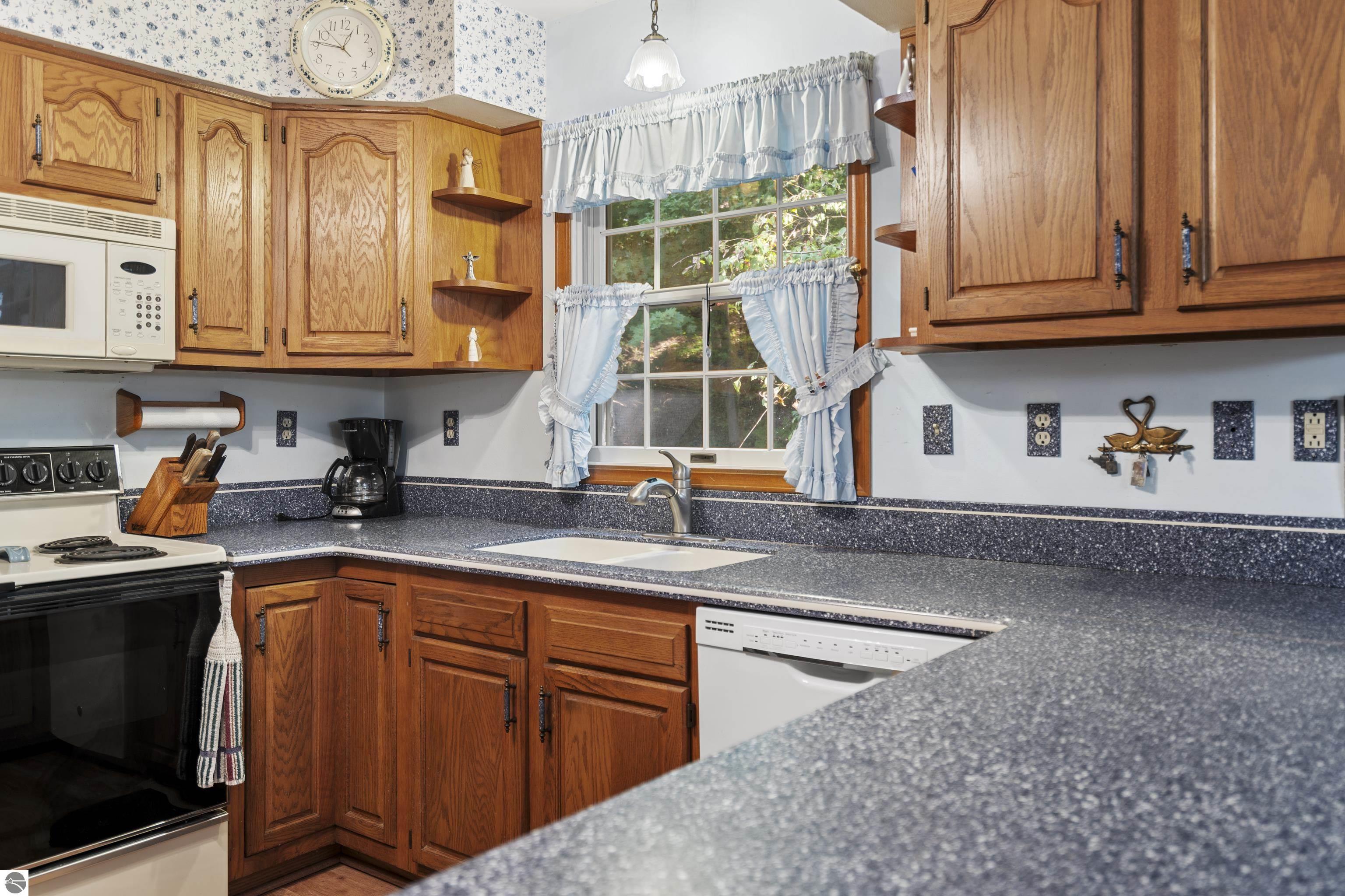 11332 Peninsula Drive