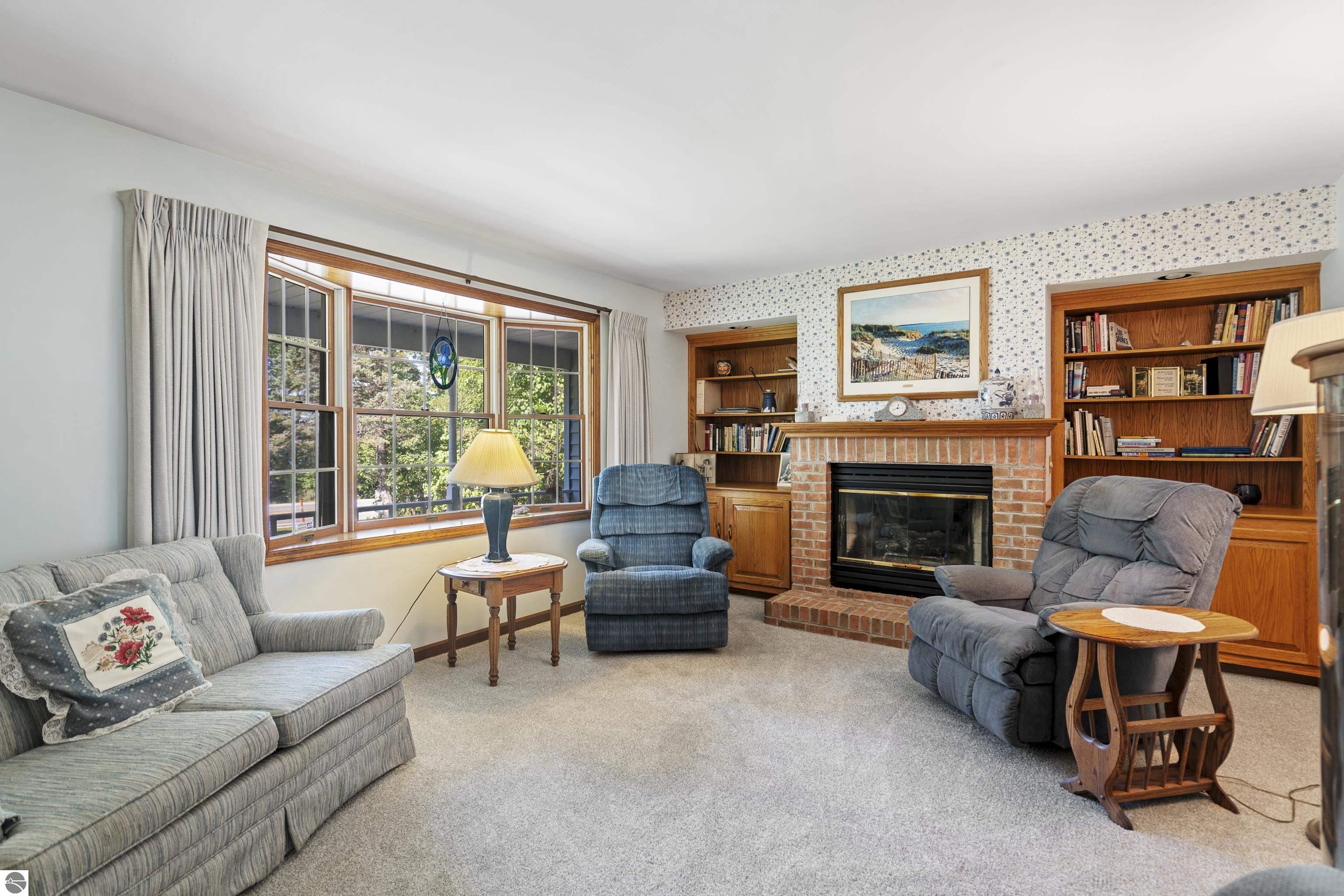 11332 Peninsula Drive