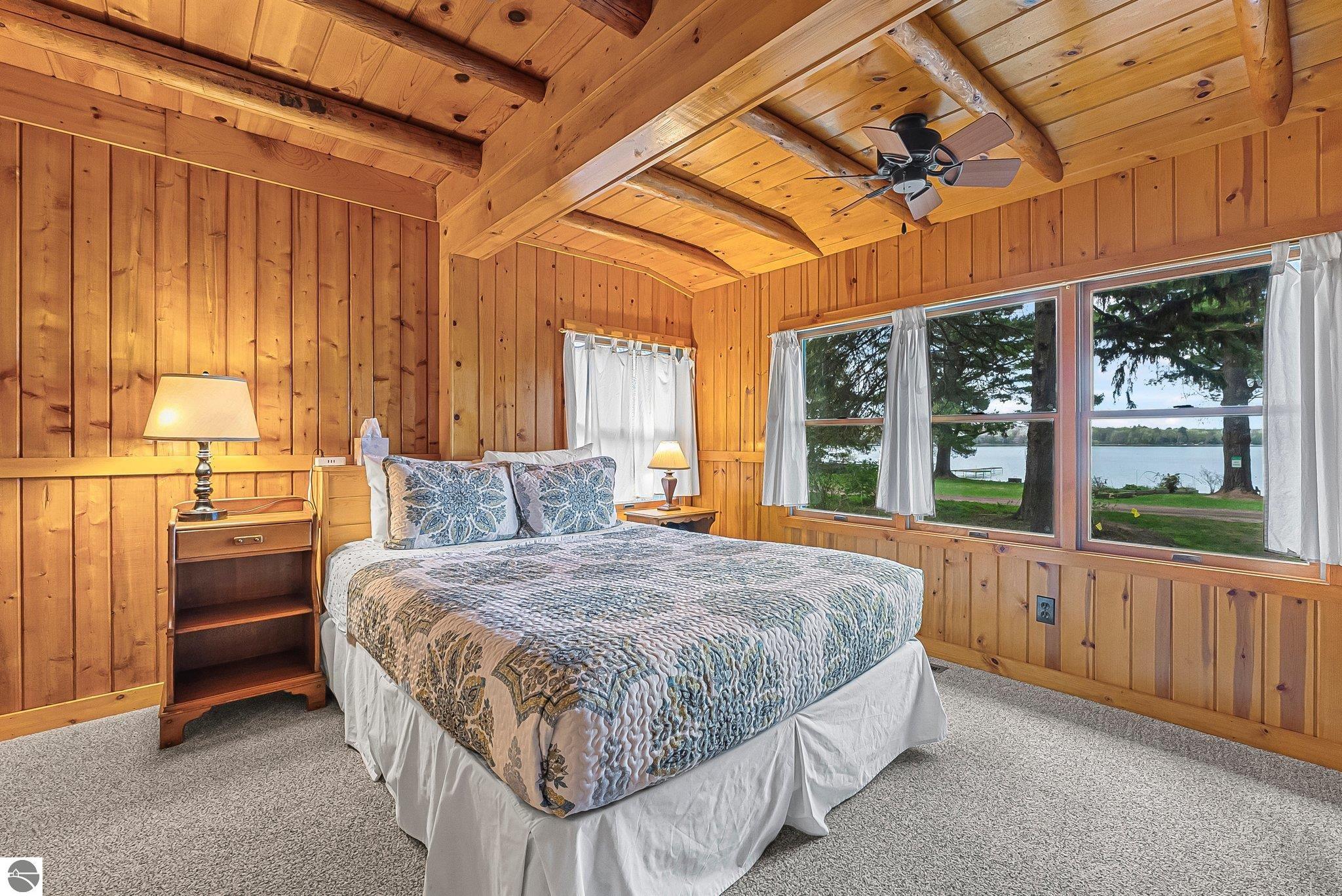 19899 Skunk Hollow Road