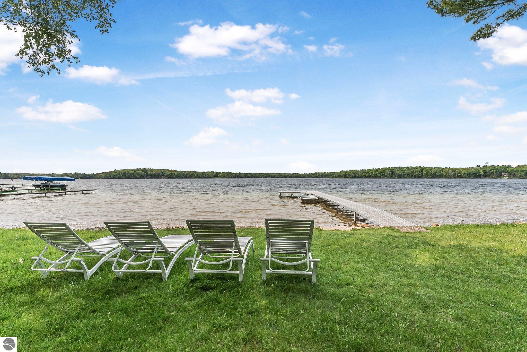 19899 Skunk Hollow Road