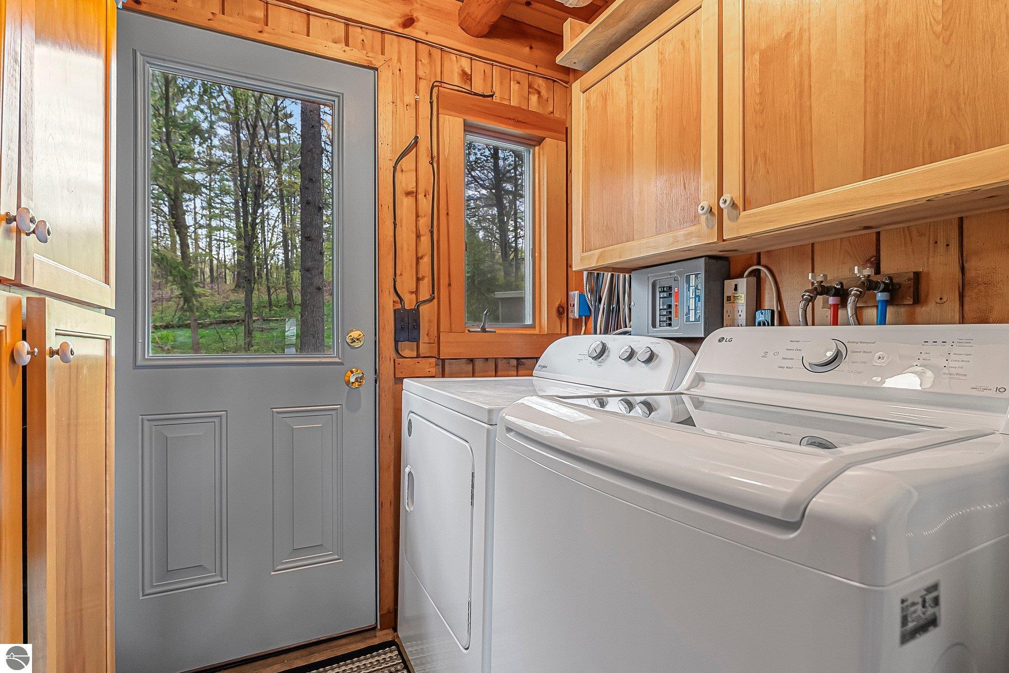 19899 Skunk Hollow Road