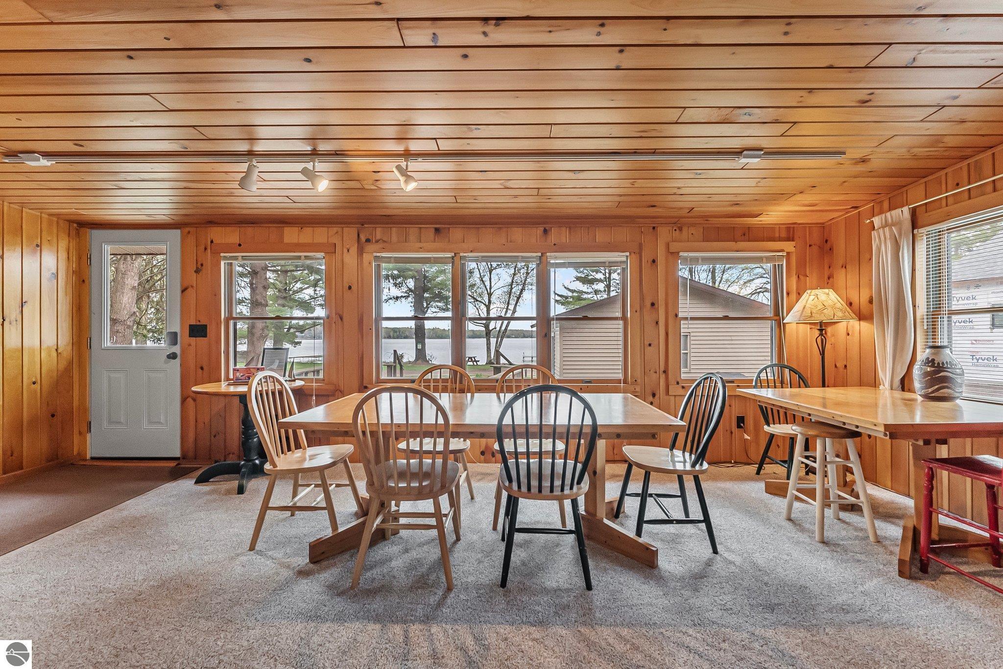 19899 Skunk Hollow Road