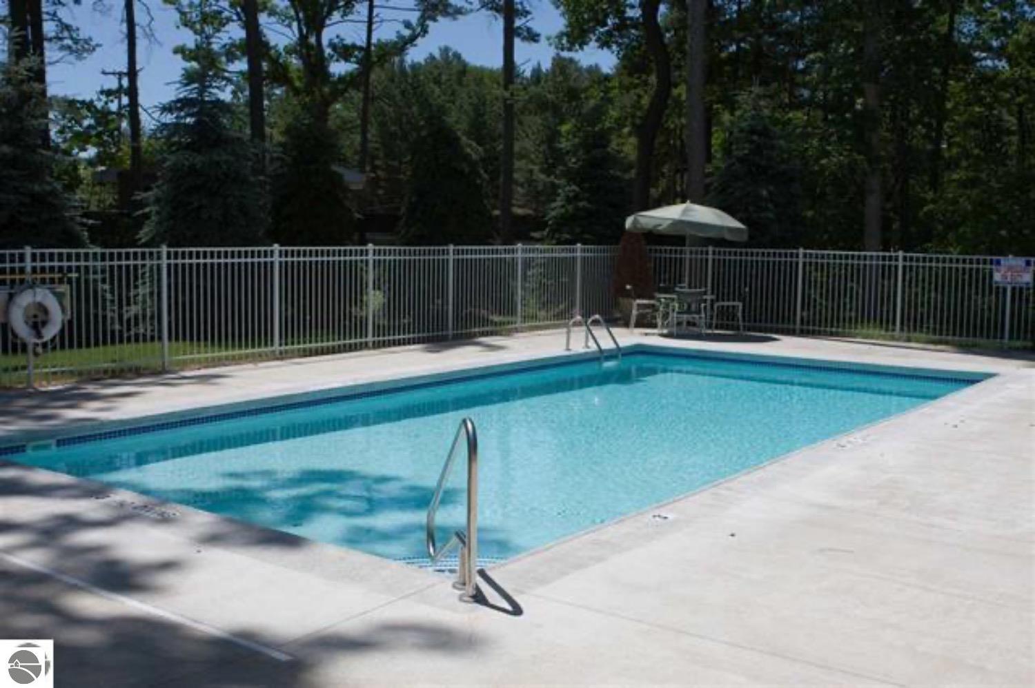 1548 Simsbury Street # 10