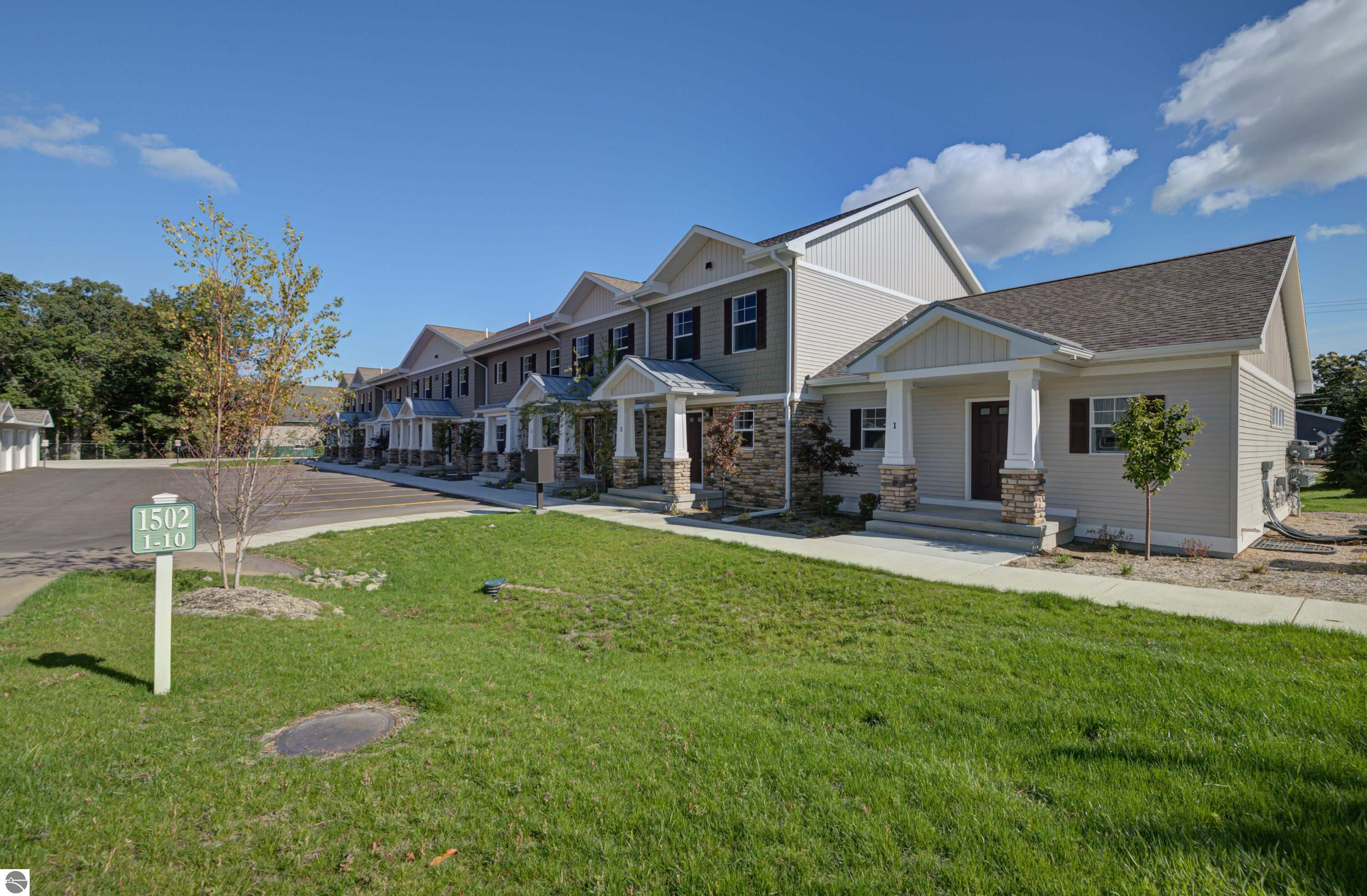 1502 Simsbury Street # 4