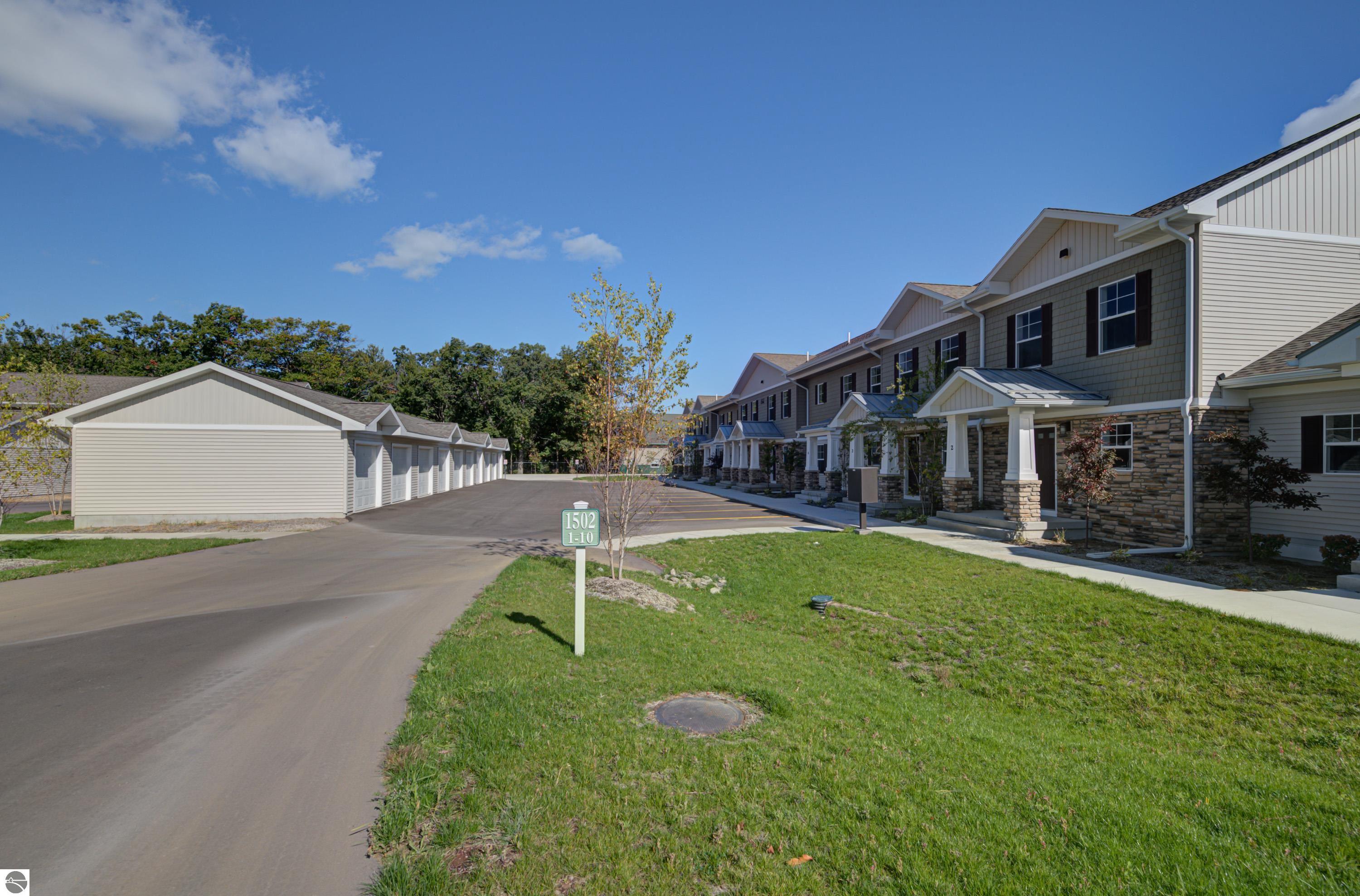 1502 Simsbury Street # 4