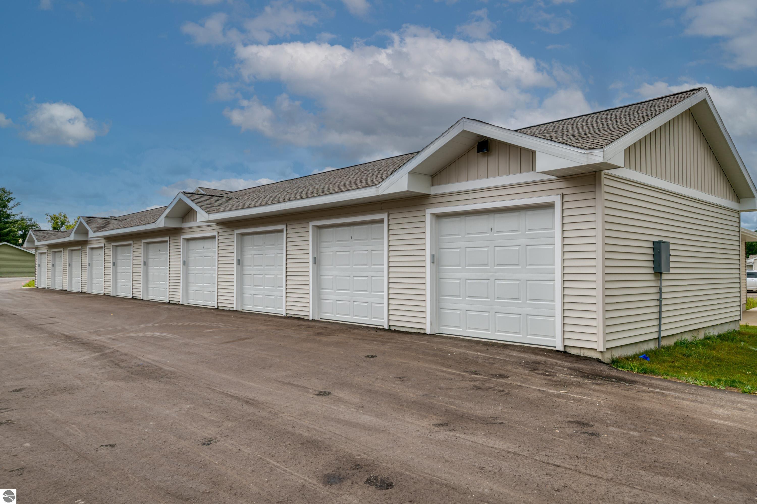 1502 Simsbury Street # 4